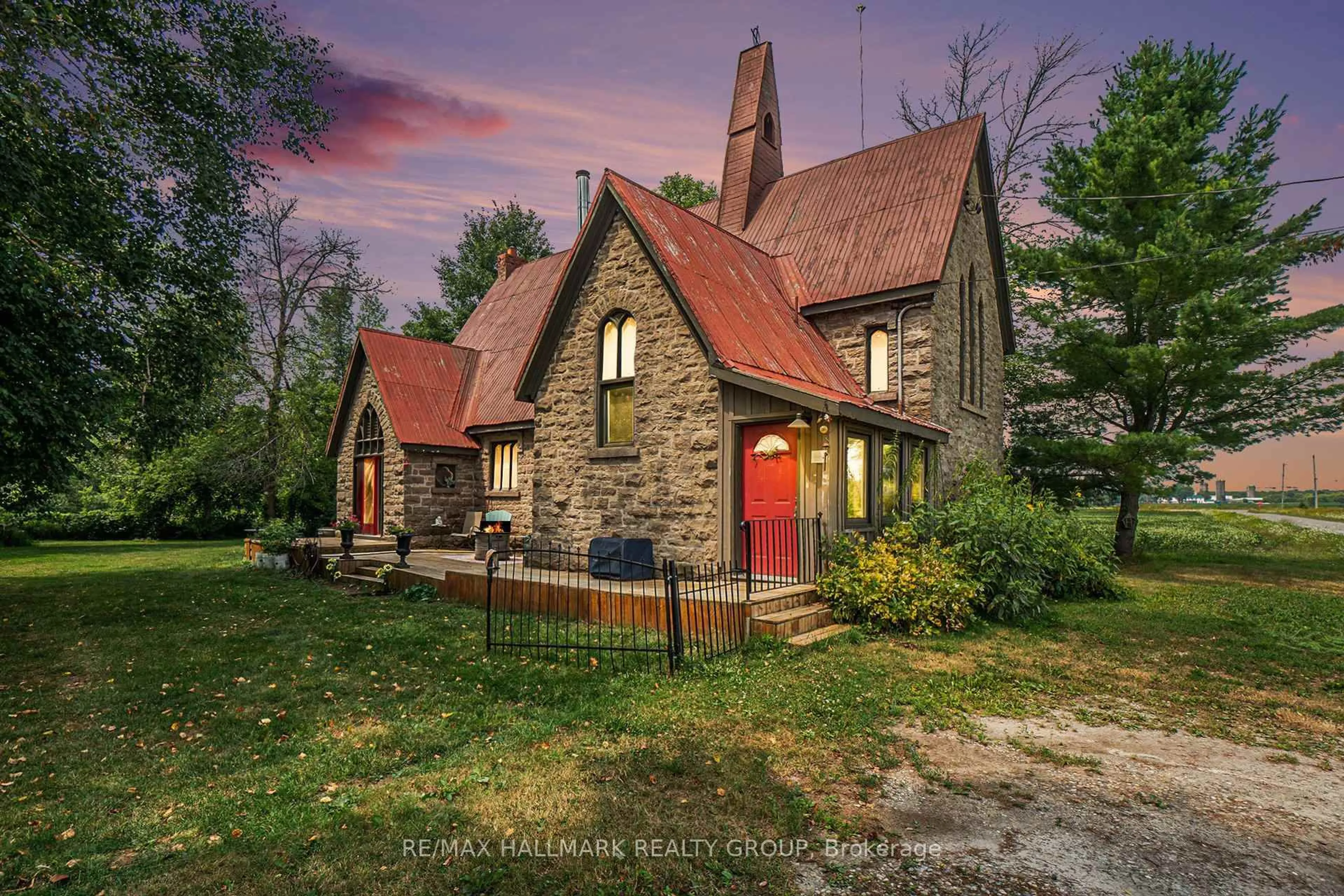 Home with brick exterior material, unknown for 10290 Redan Rd, Elizabethtown-Kitley Ontario K0G 1R0