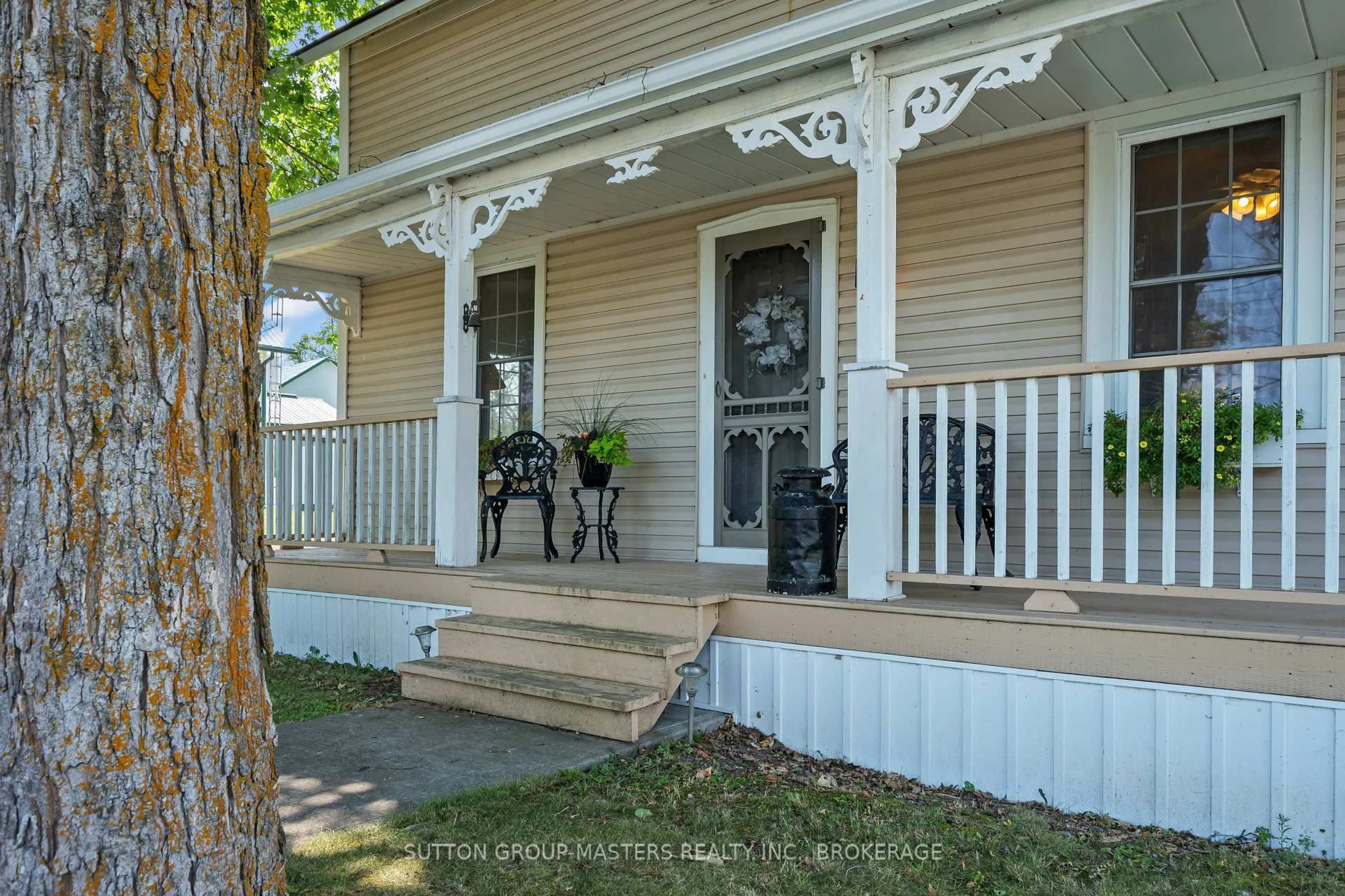 Patio, street for 3995 Boyce Rd, Hartington Ontario K0H 1W0
