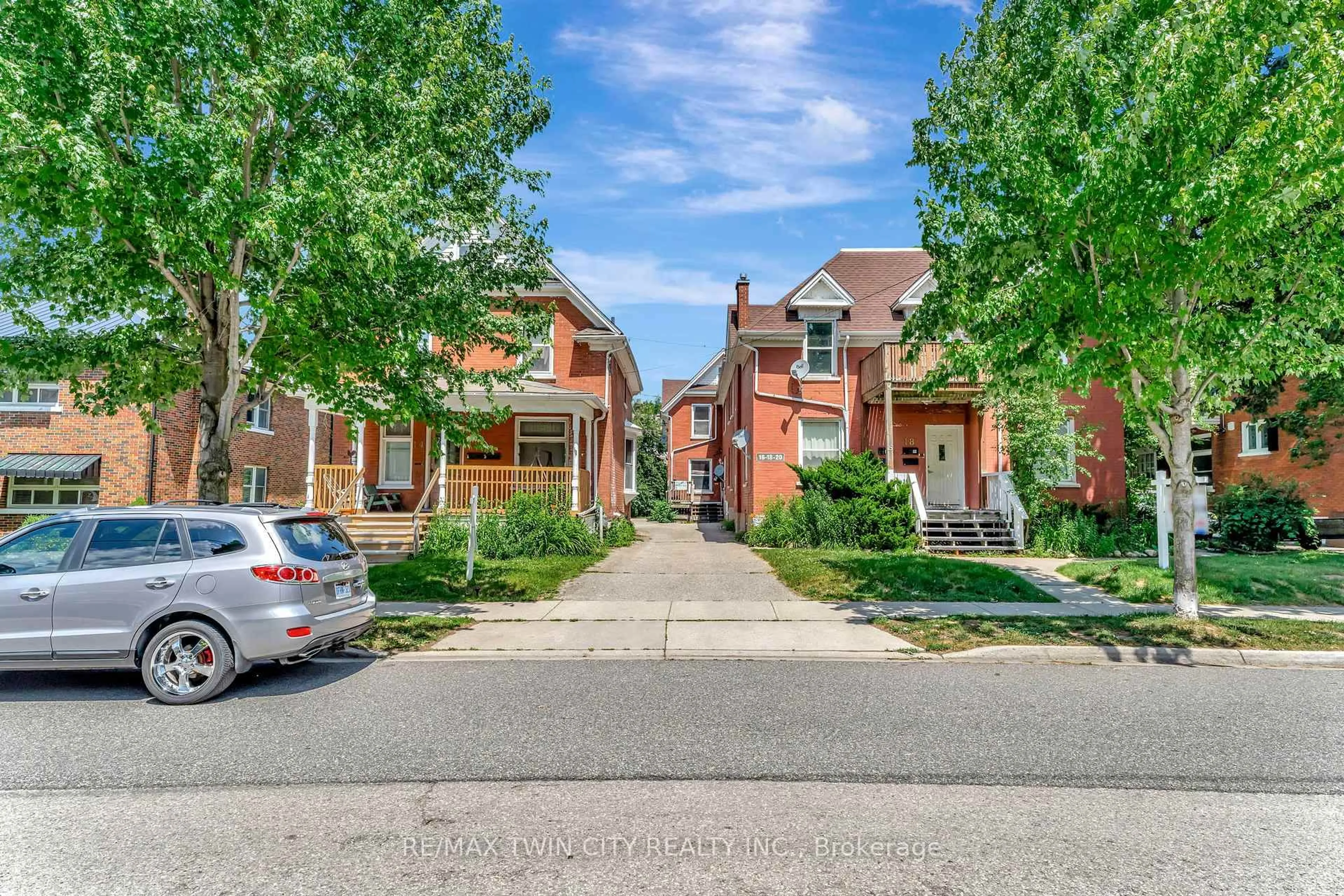 Unknown for 14-20 Brubacher St, Kitchener Ontario N2H 2V9