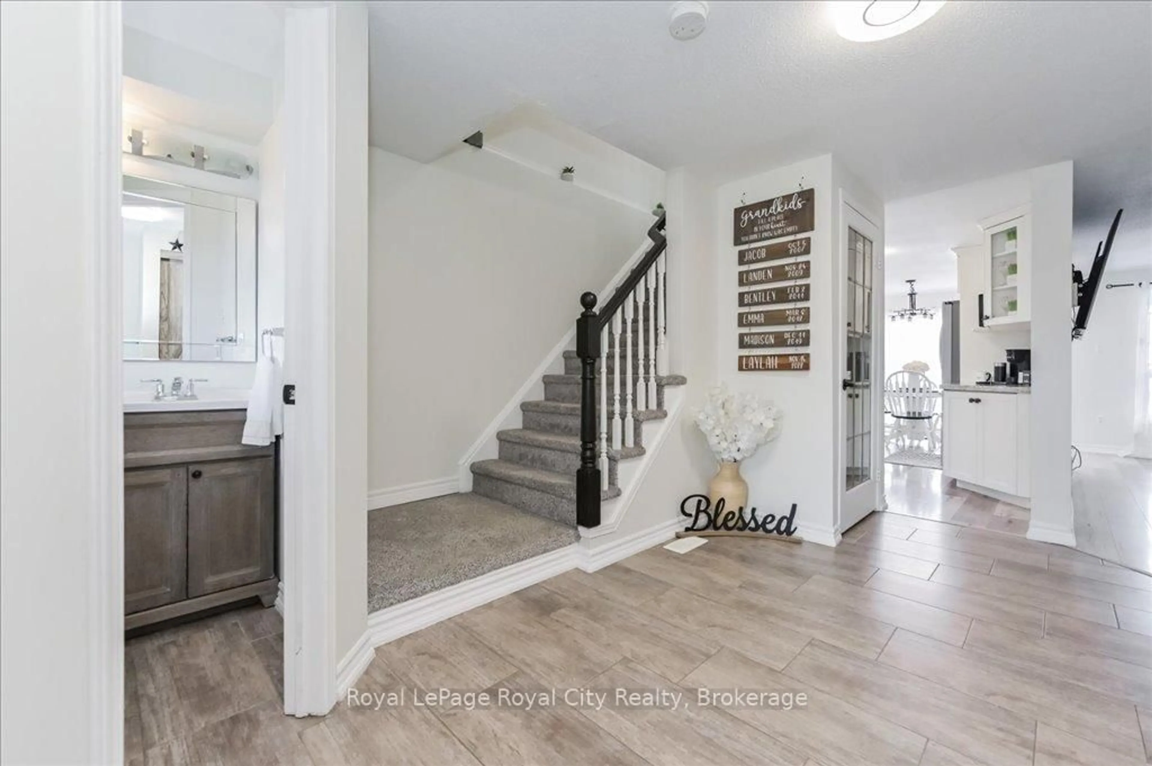 Indoor entryway for 164 Tait Cres, Centre Wellington Ontario N1M 3P5
