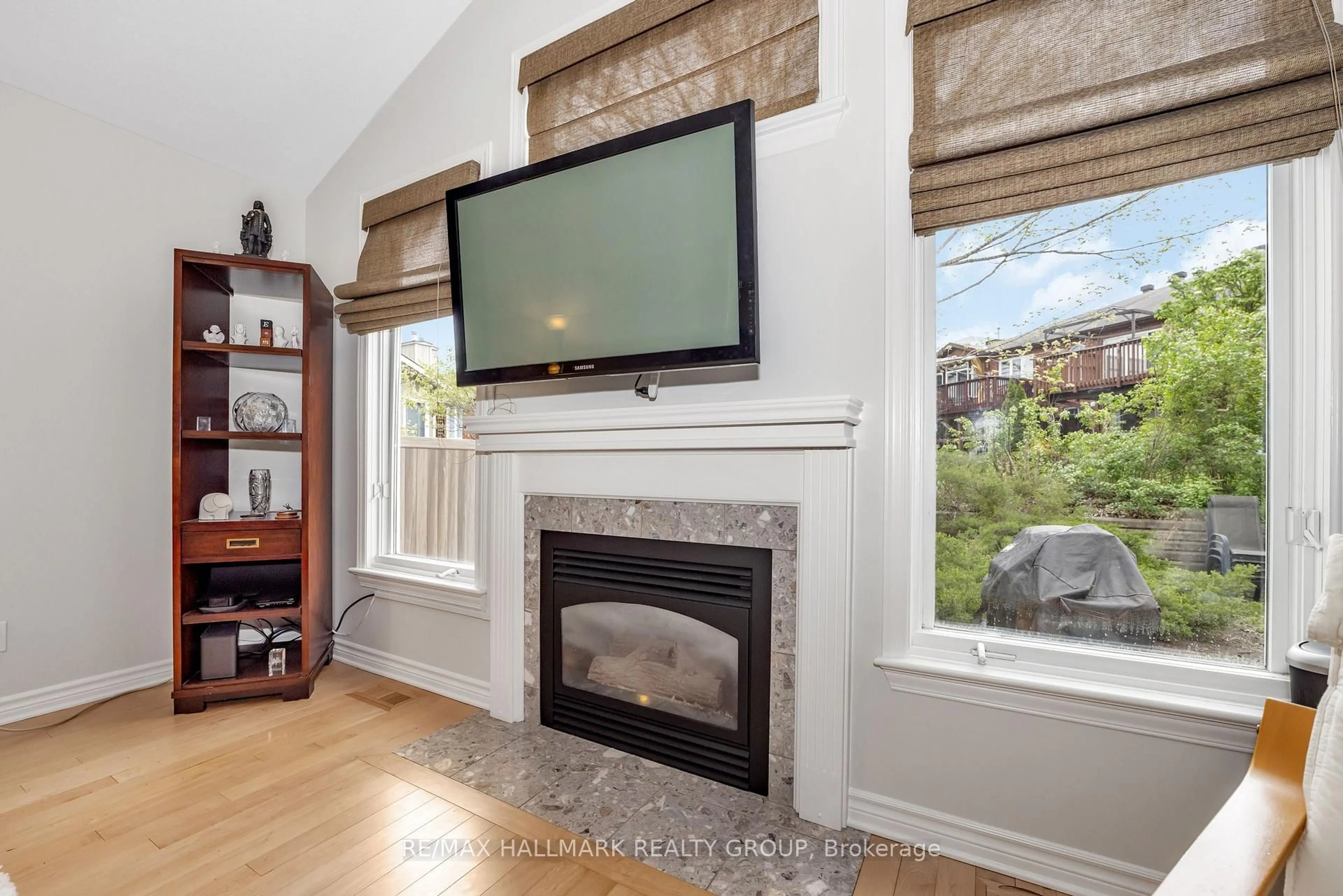Home theater for 61 Kimberwick Cres, Ottawa Ontario K1V 0W6