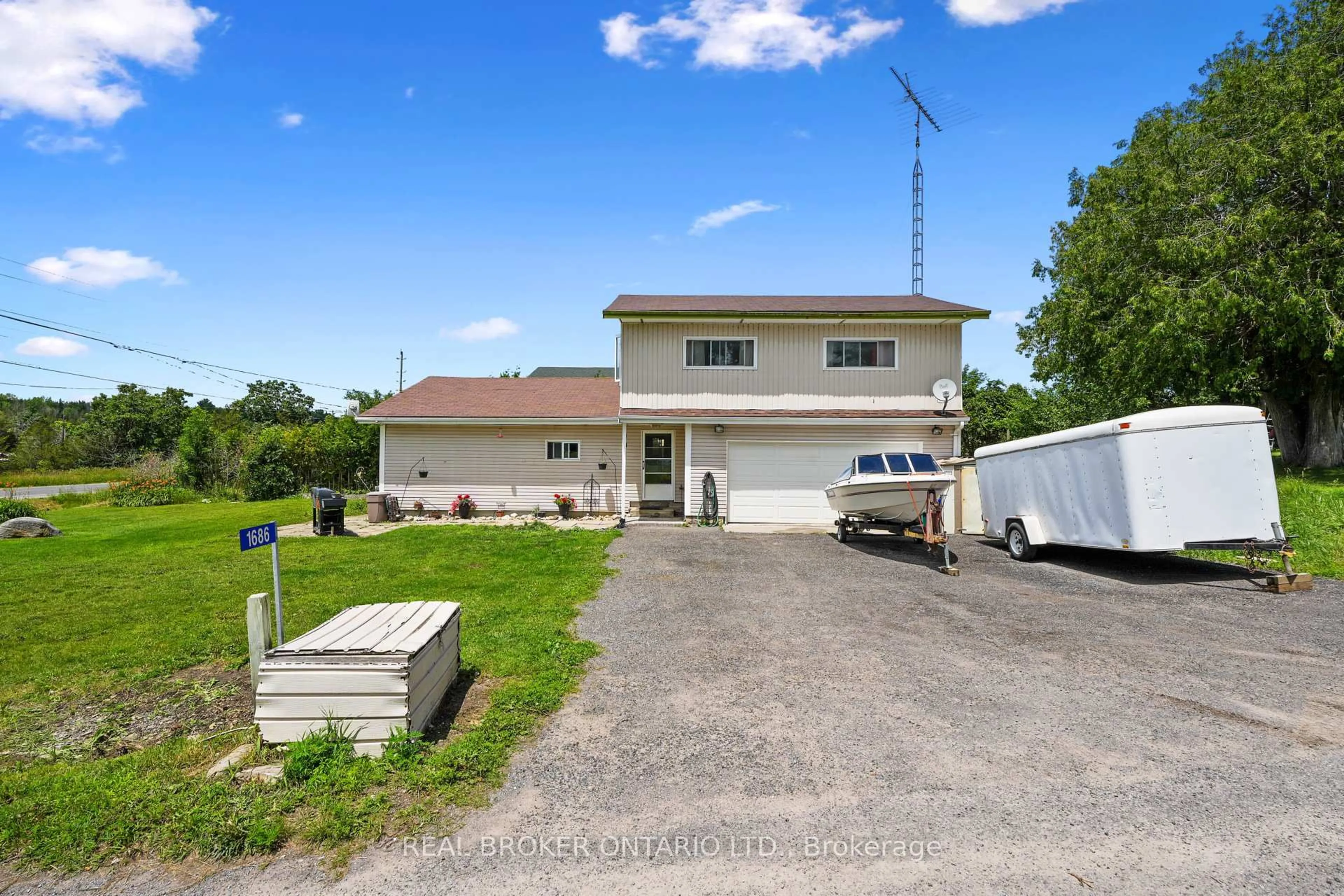 A pic from outside/outdoor area/front of a property/back of a property/a pic from drone, unknown for 1686 8th Line, Trent Hills Ontario K0L 1L0