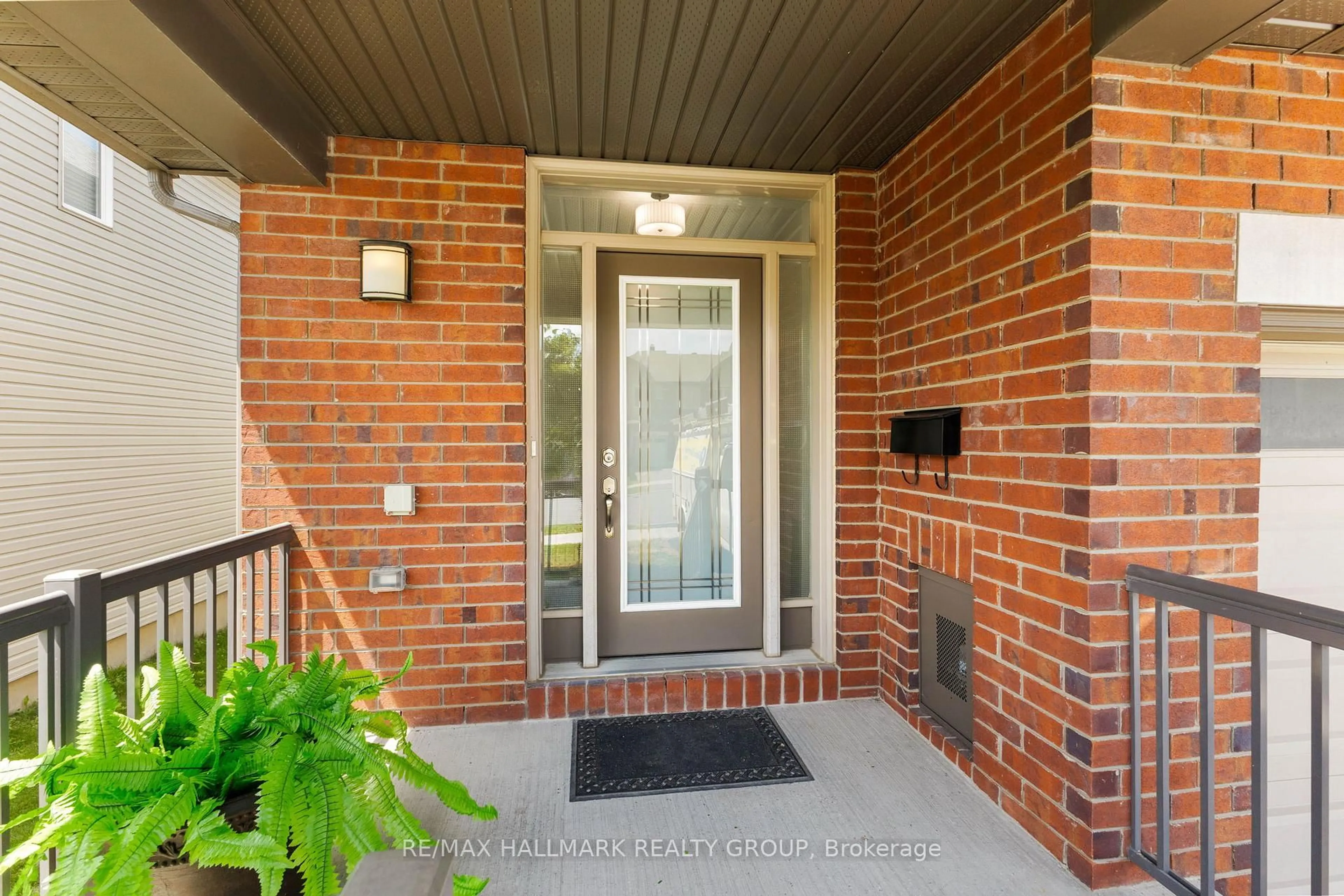 Unknown for 621 Spring Valley Dr, Ottawa Ontario K1W 0C6