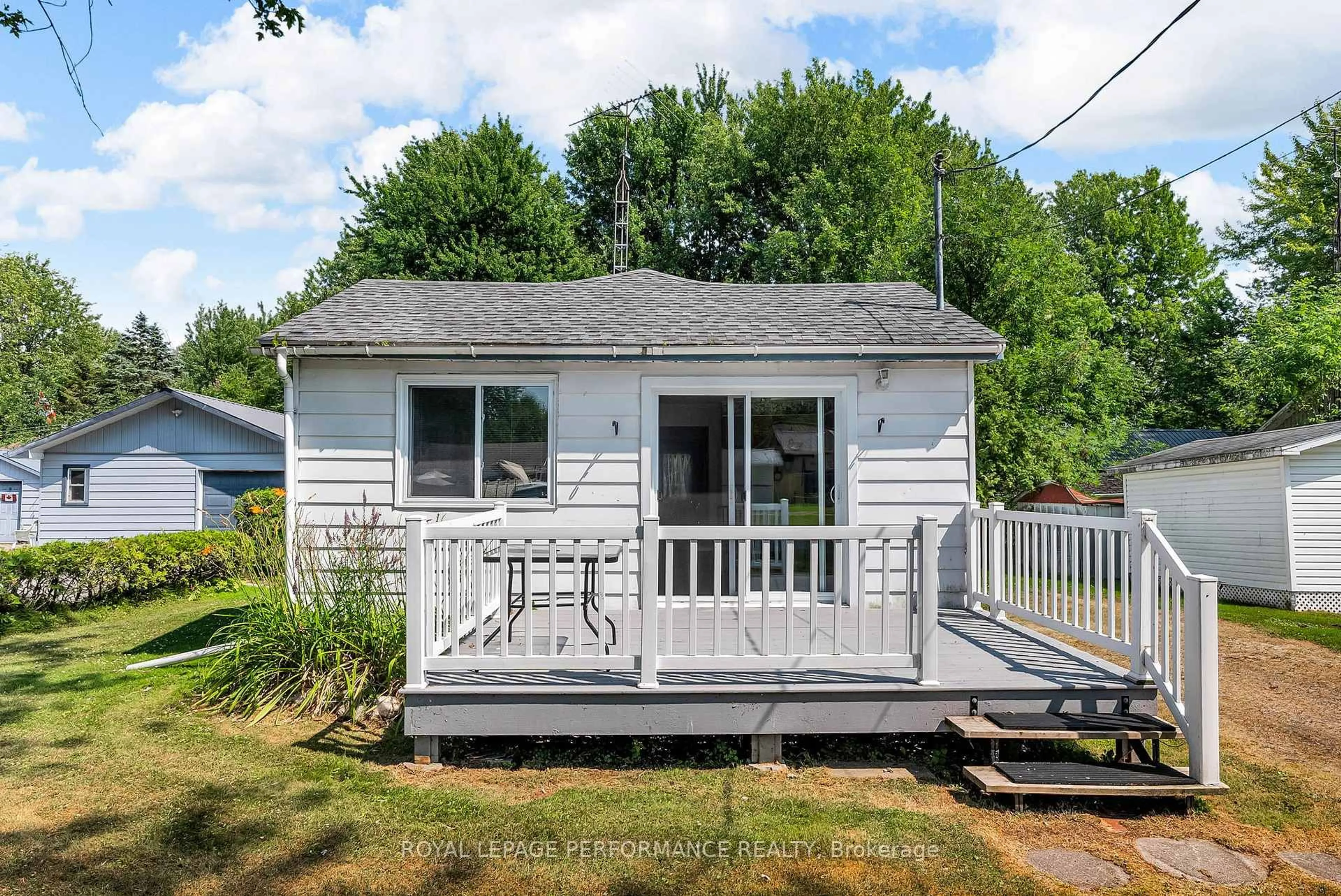 Unknown for 21048 Birch Ave, South Glengarry Ontario K0C 1N0