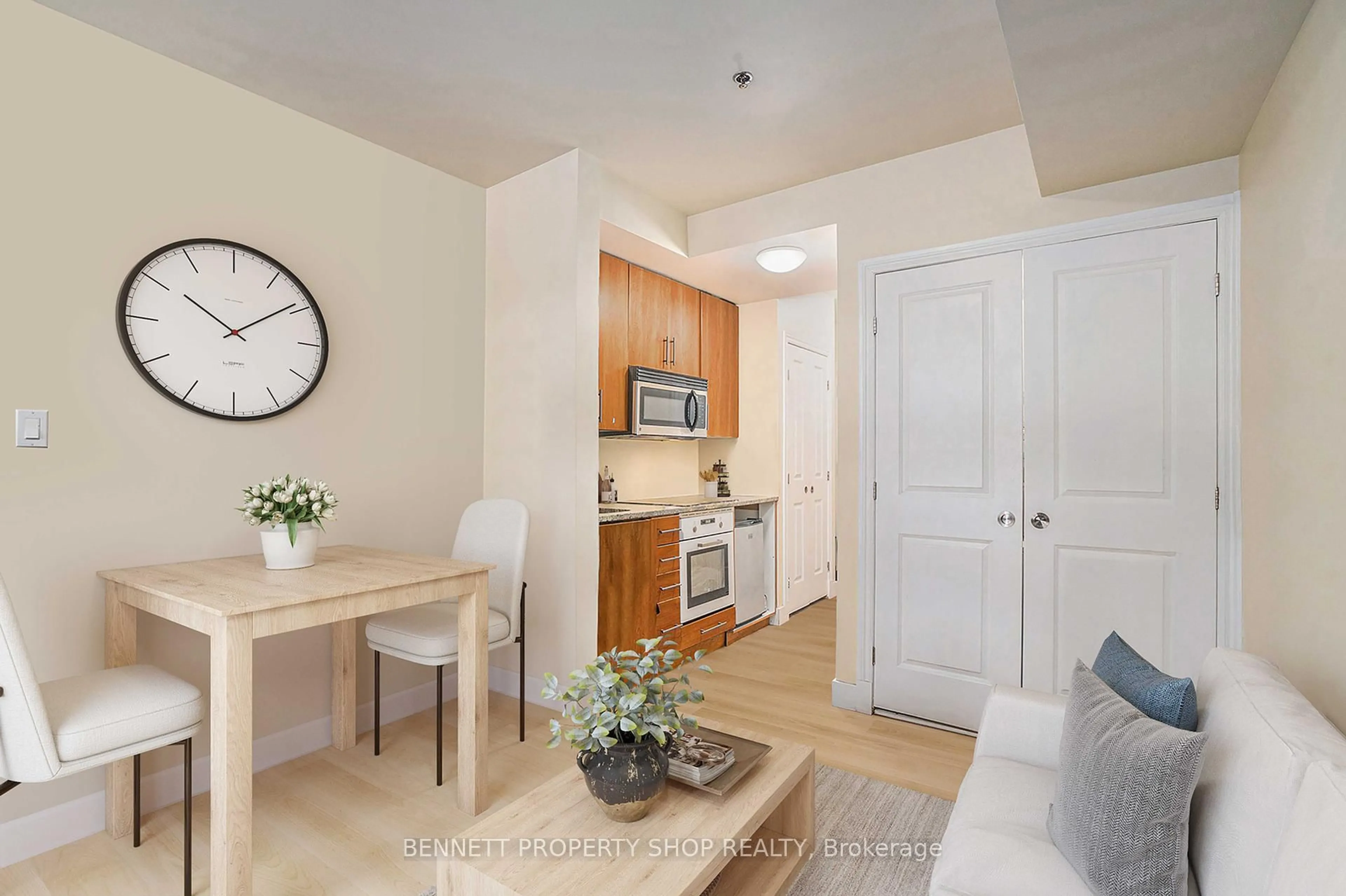 Unknown for 429 Kent St #313, Ottawa Ontario K2P 1B5