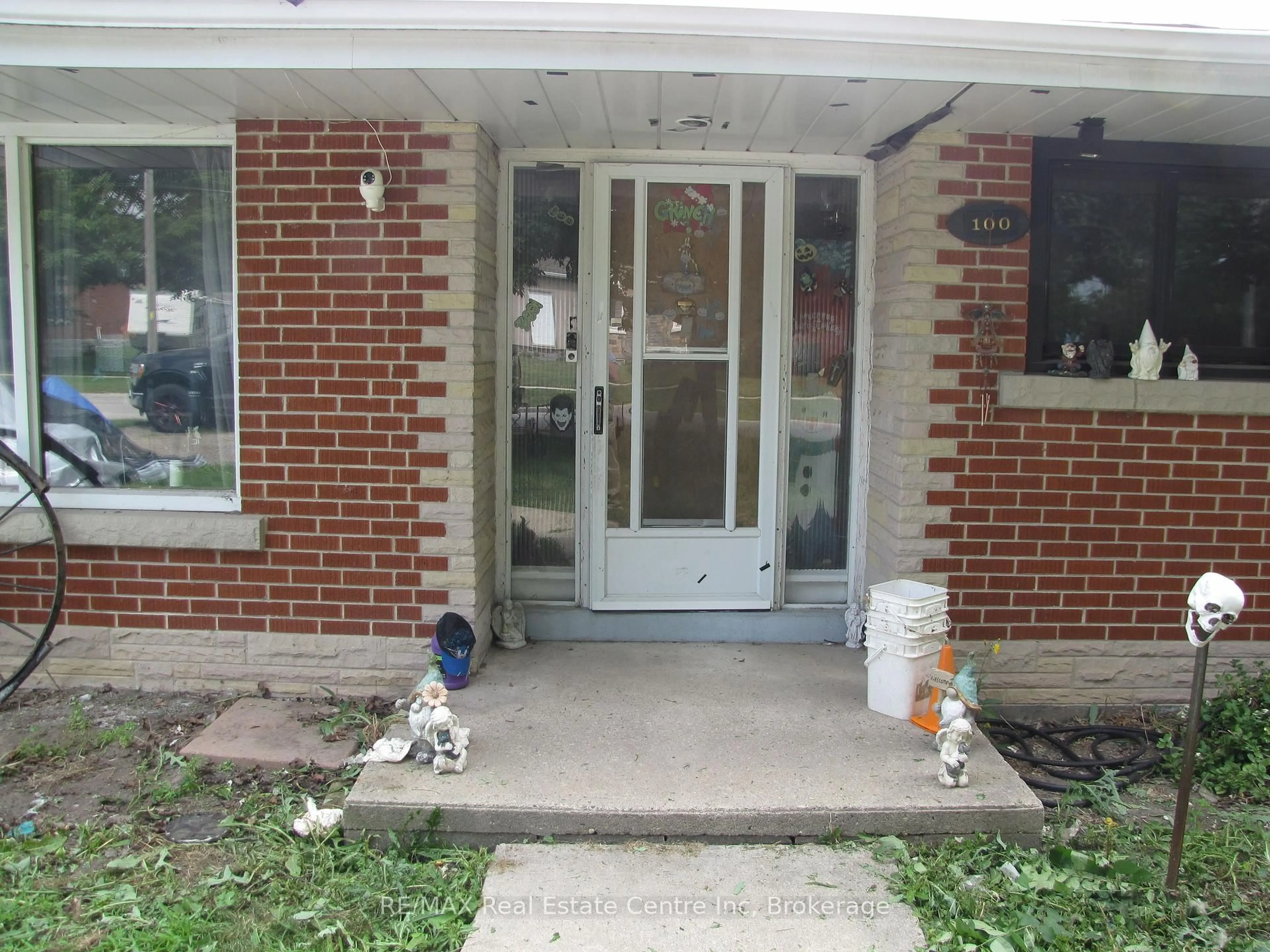 Unknown for 100 Edward St, Wellington North Ontario N0G 1A0