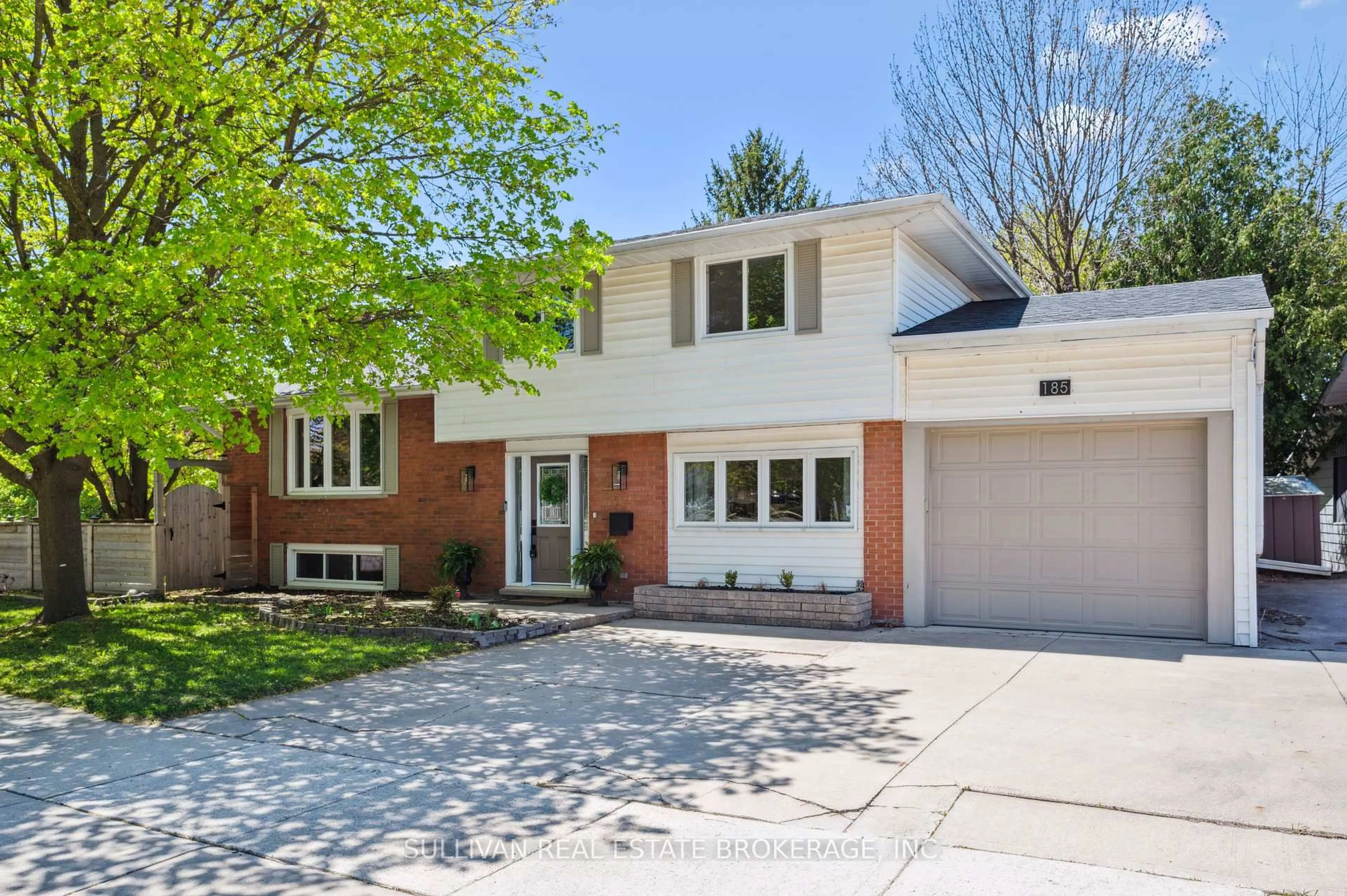 Home with brick exterior material, street for 185 Carter Ave, Waterloo Ontario N2J 3K5