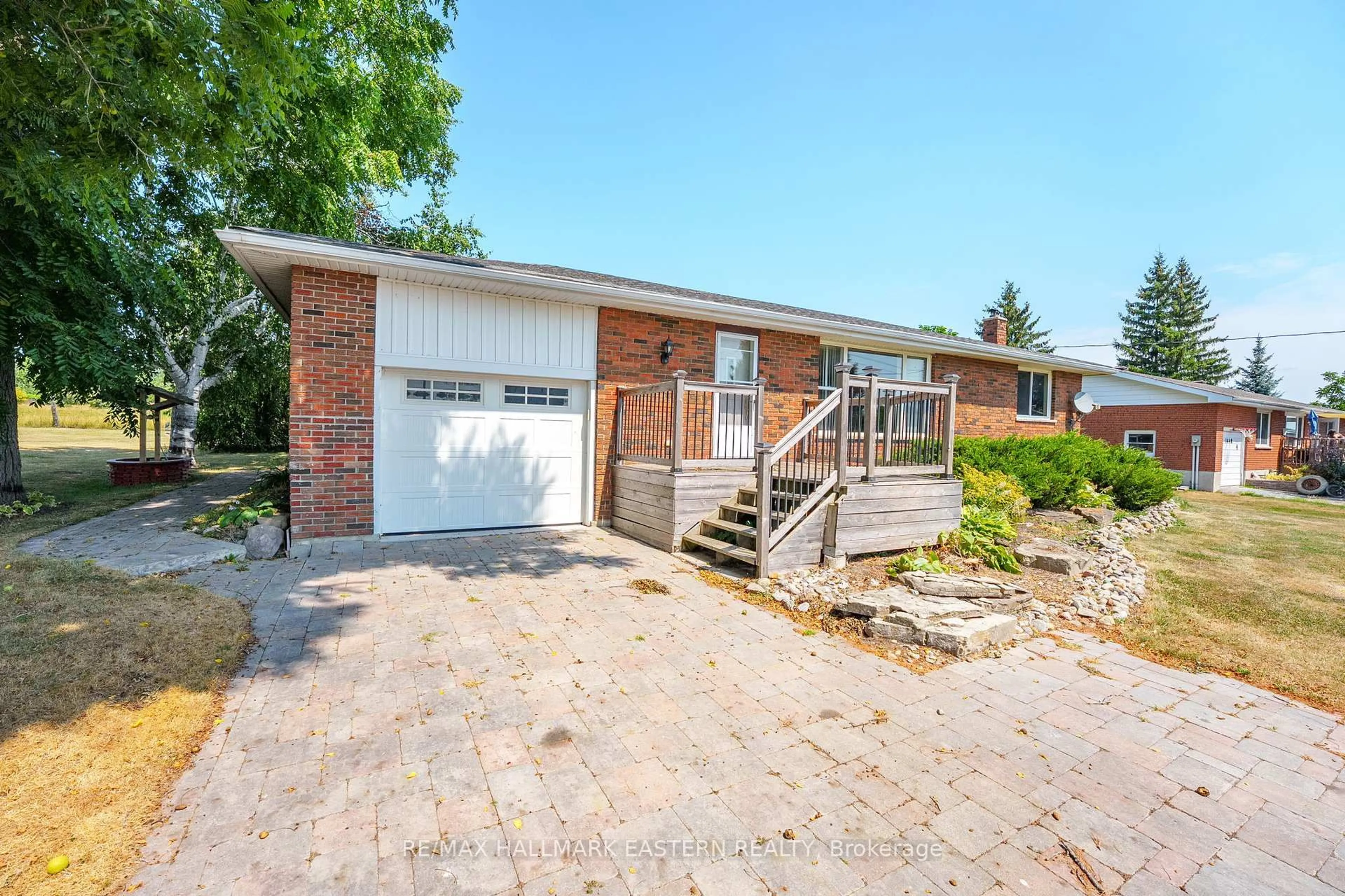 Home with brick exterior material, street for 1436 Yankee Line, Selwyn Ontario K0L 1T0