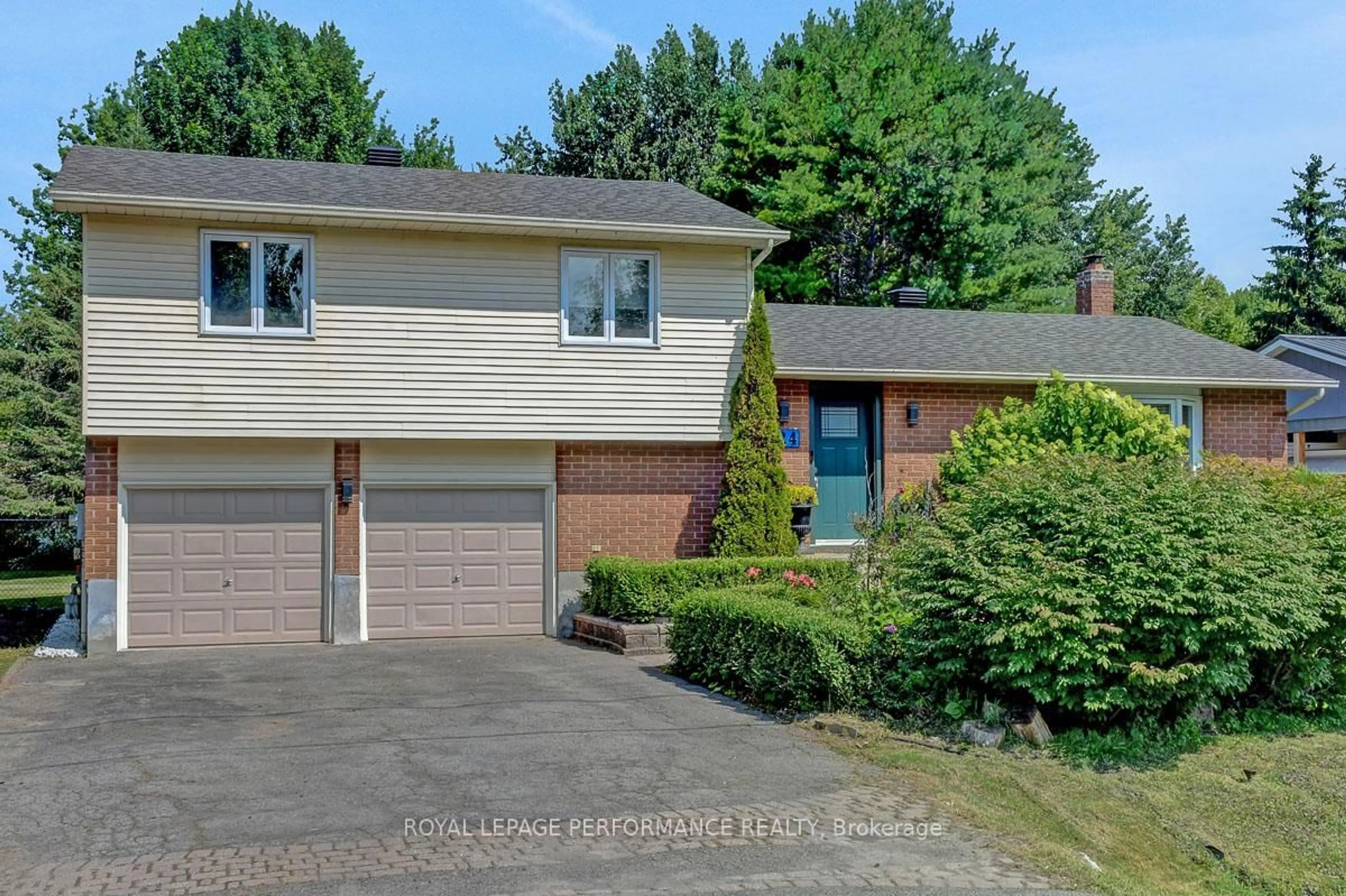 Home with brick exterior material, street for 124 Des Pins St, Russell Ontario K4R 1C5