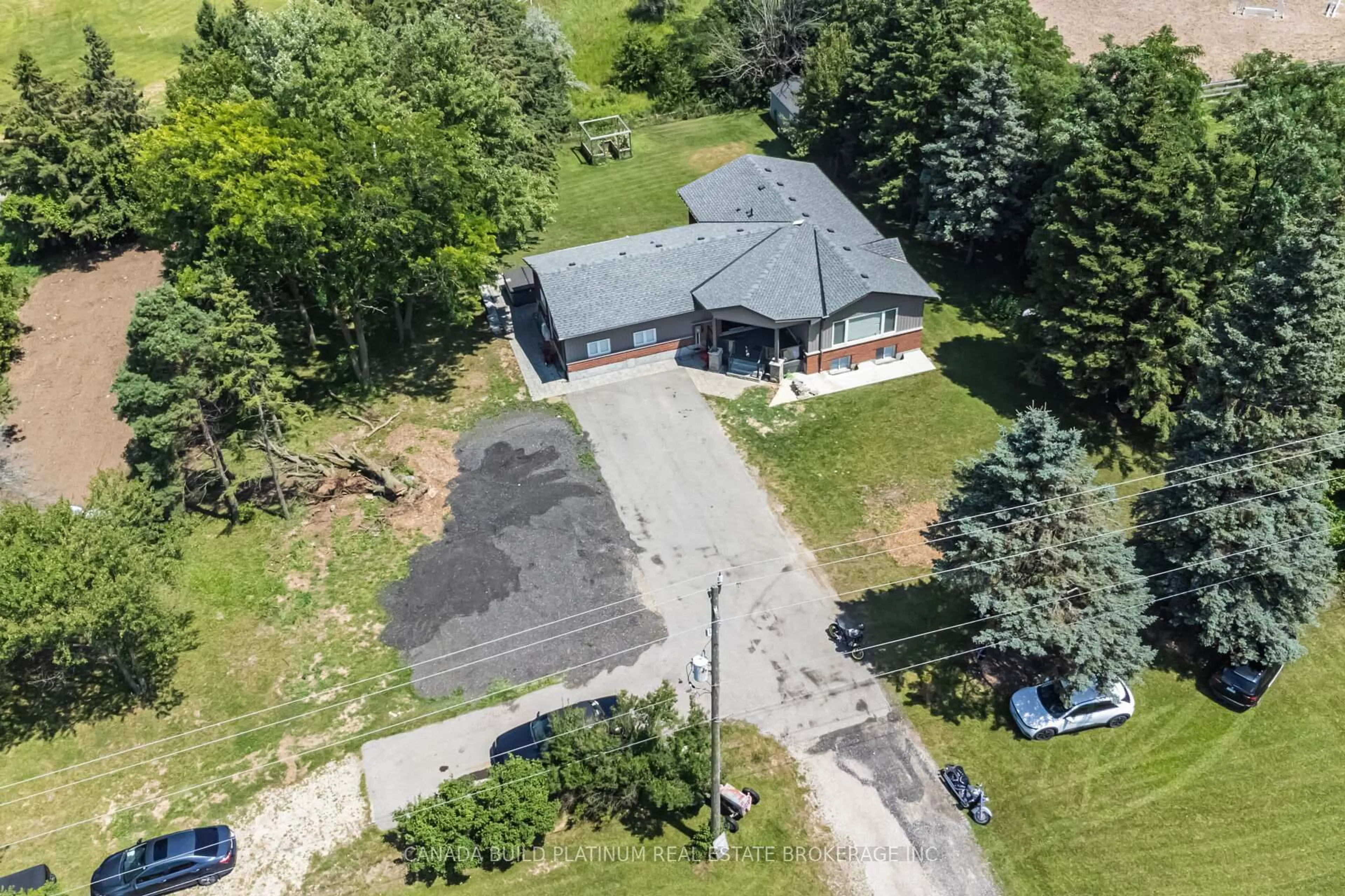 A pic from outside/outdoor area/front of a property/back of a property/a pic from drone, street for 4119 Highway 6 Rd, Puslinch Ontario N0B 2J0