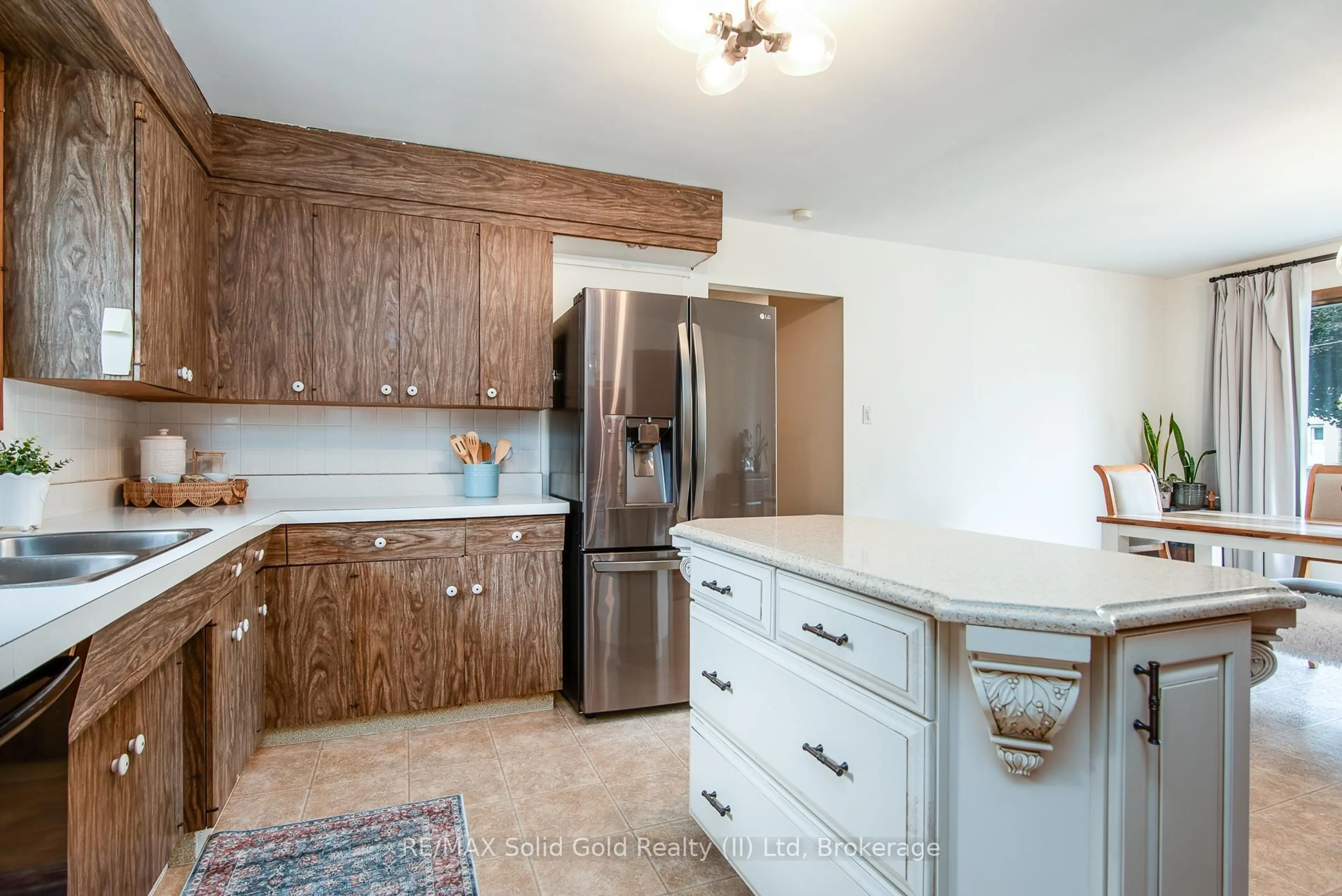 Open concept kitchen, ceramic/tile floor for 69 Stone St, Wilmot Ontario N3A 1L3