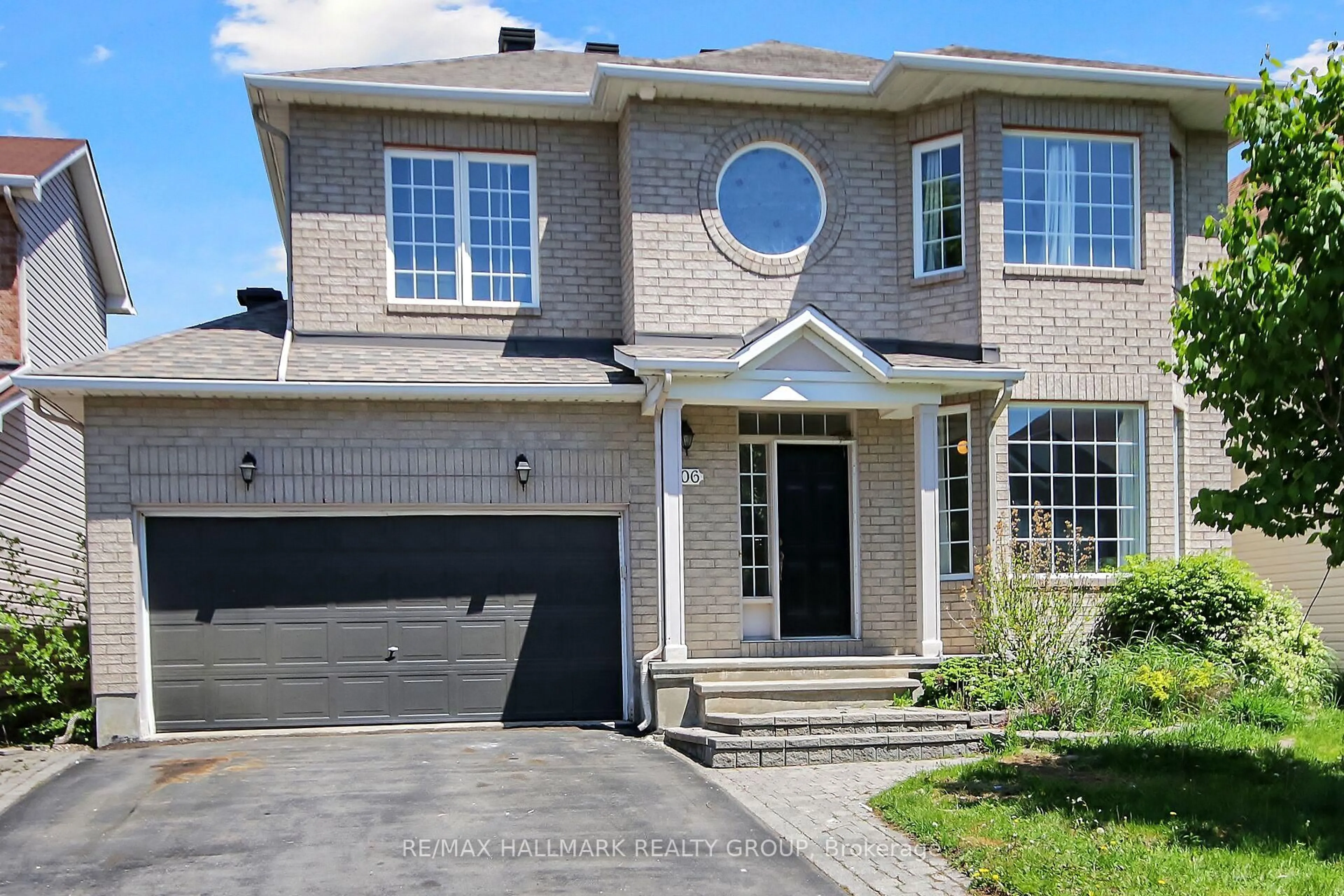 Home with brick exterior material, street for 206 Annapolis Circ, Ottawa Ontario K1V 1Y9