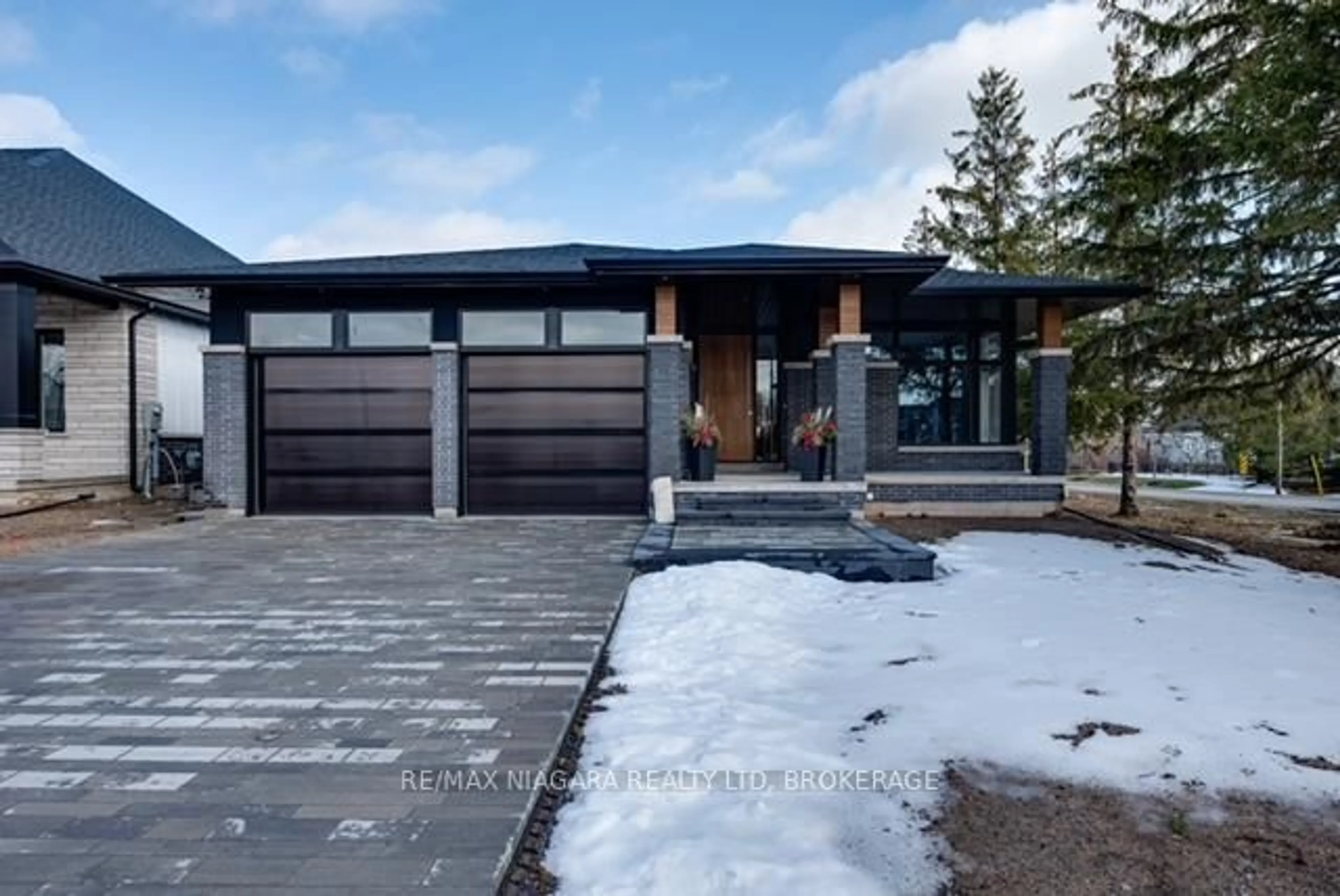 Unknown for 2795 CANADIANA Crt, Fort Erie Ontario L0S 1S0