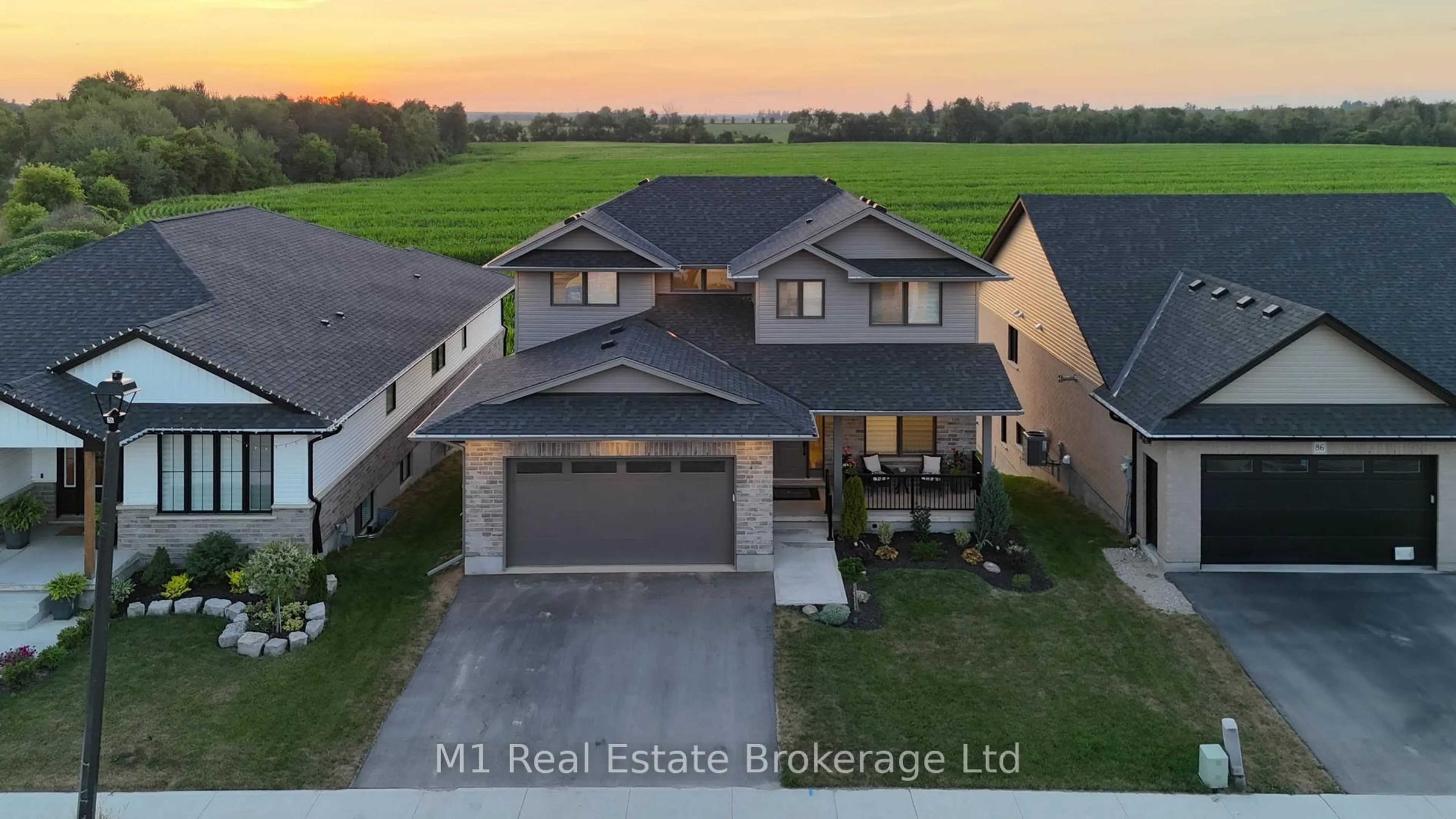 A pic from outside/outdoor area/front of a property/back of a property/a pic from drone, street for 90 Rea Dr, Centre Wellington Ontario N1M 0H5