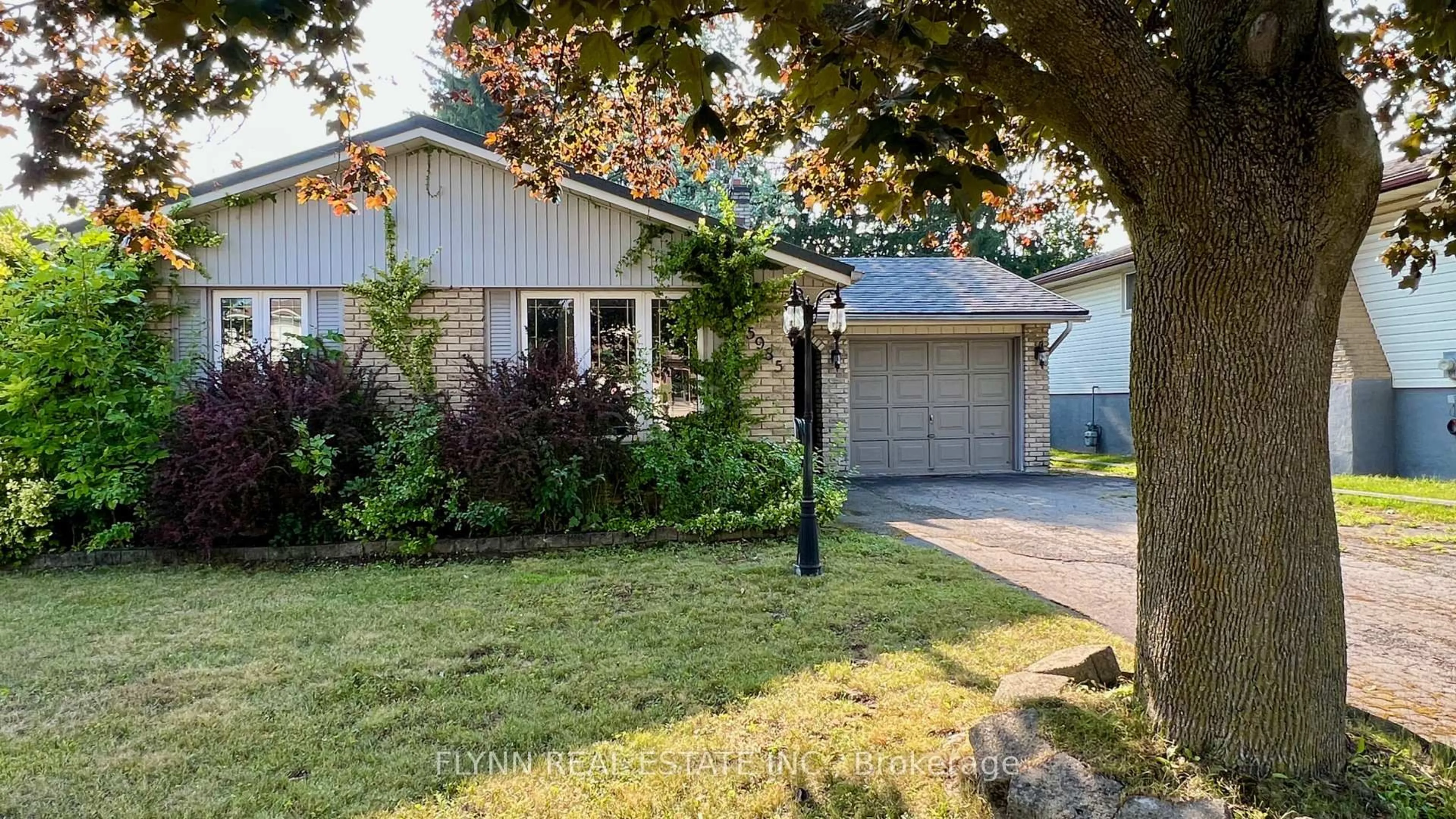 Home with vinyl exterior material, street for 5985 BELAIRE Ave, Niagara Falls Ontario L2H 1V1