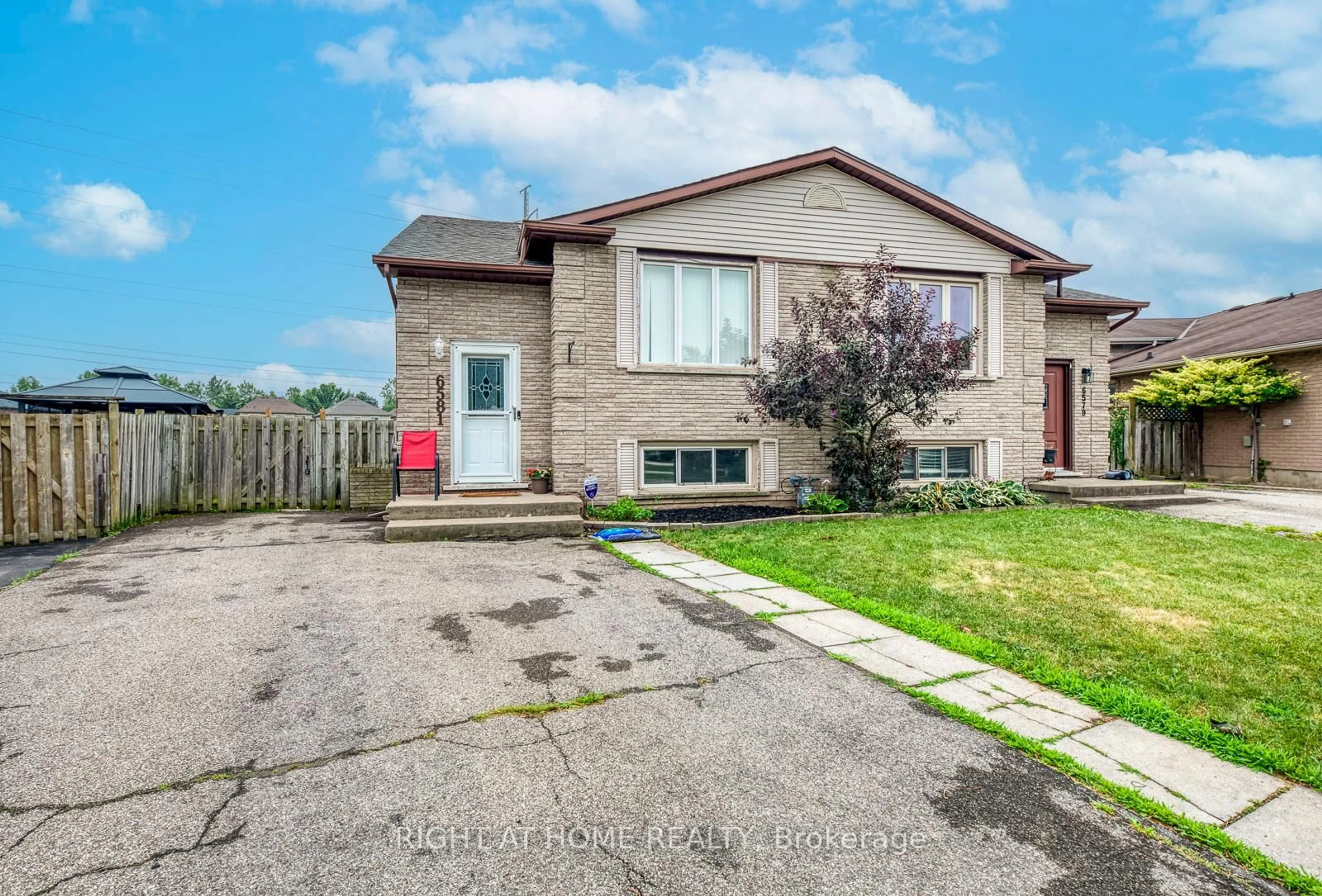 Home with brick exterior material, street for 6581 MALIBU Dr, Niagara Falls Ontario L2H 2W3