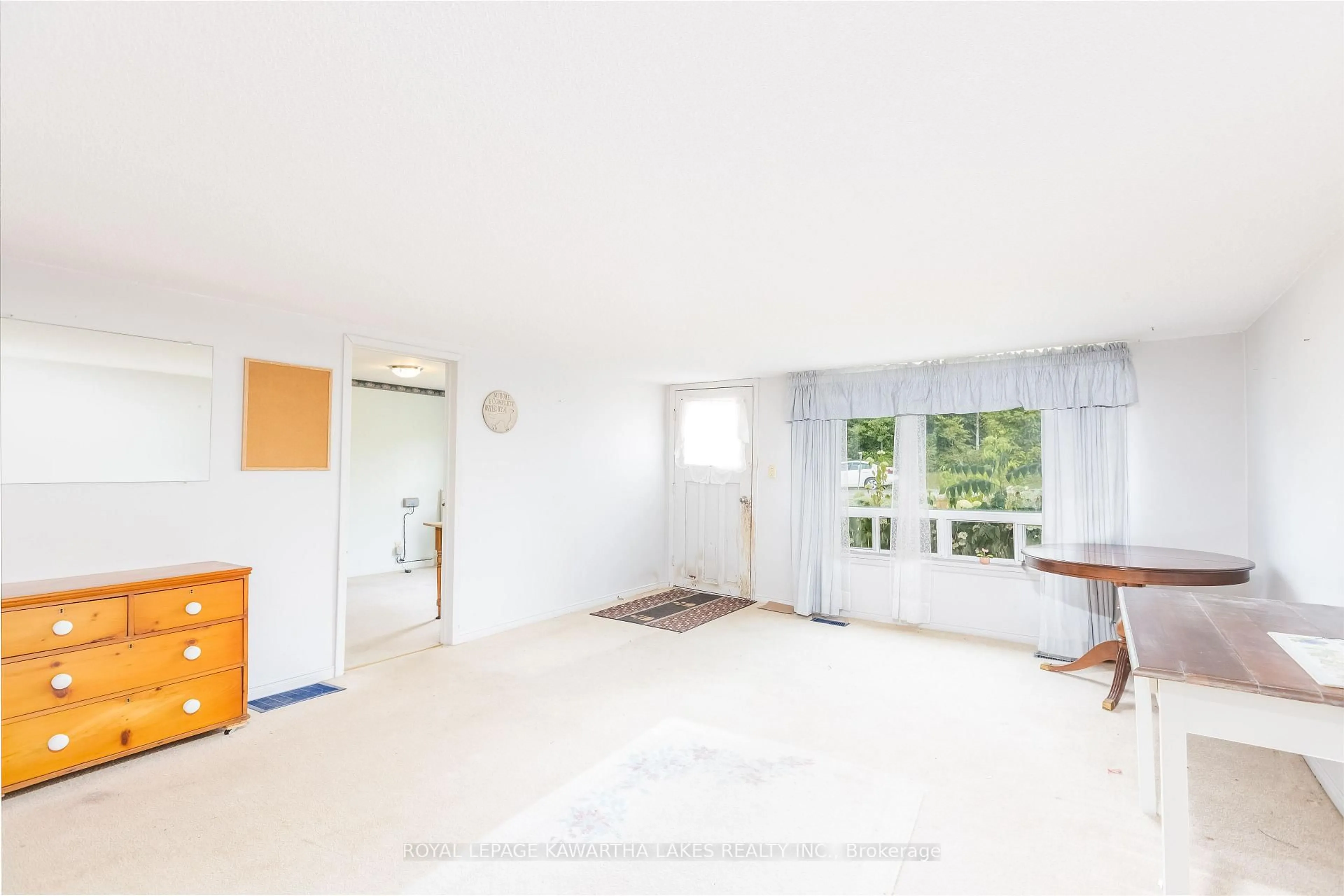 A pic of a room for 221 Pleasant Point Rd, Kawartha Lakes Ontario K9V 4R6