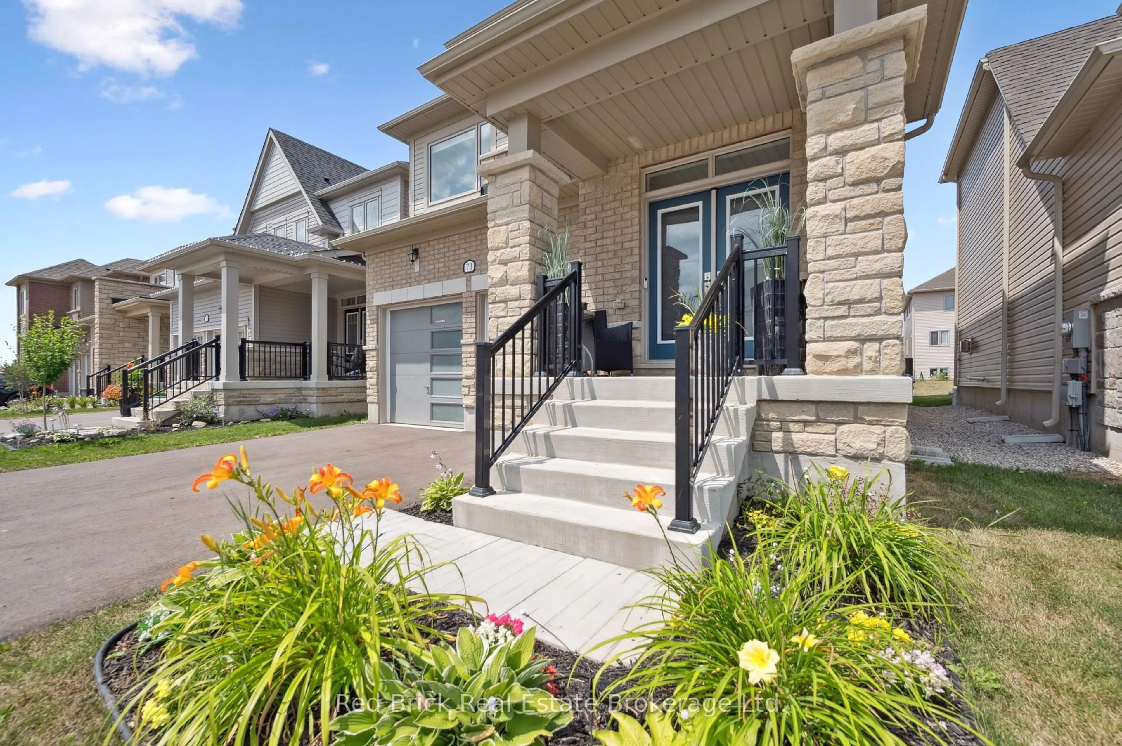 Unknown for 71 Harpin Way, Centre Wellington Ontario N1M 0H8