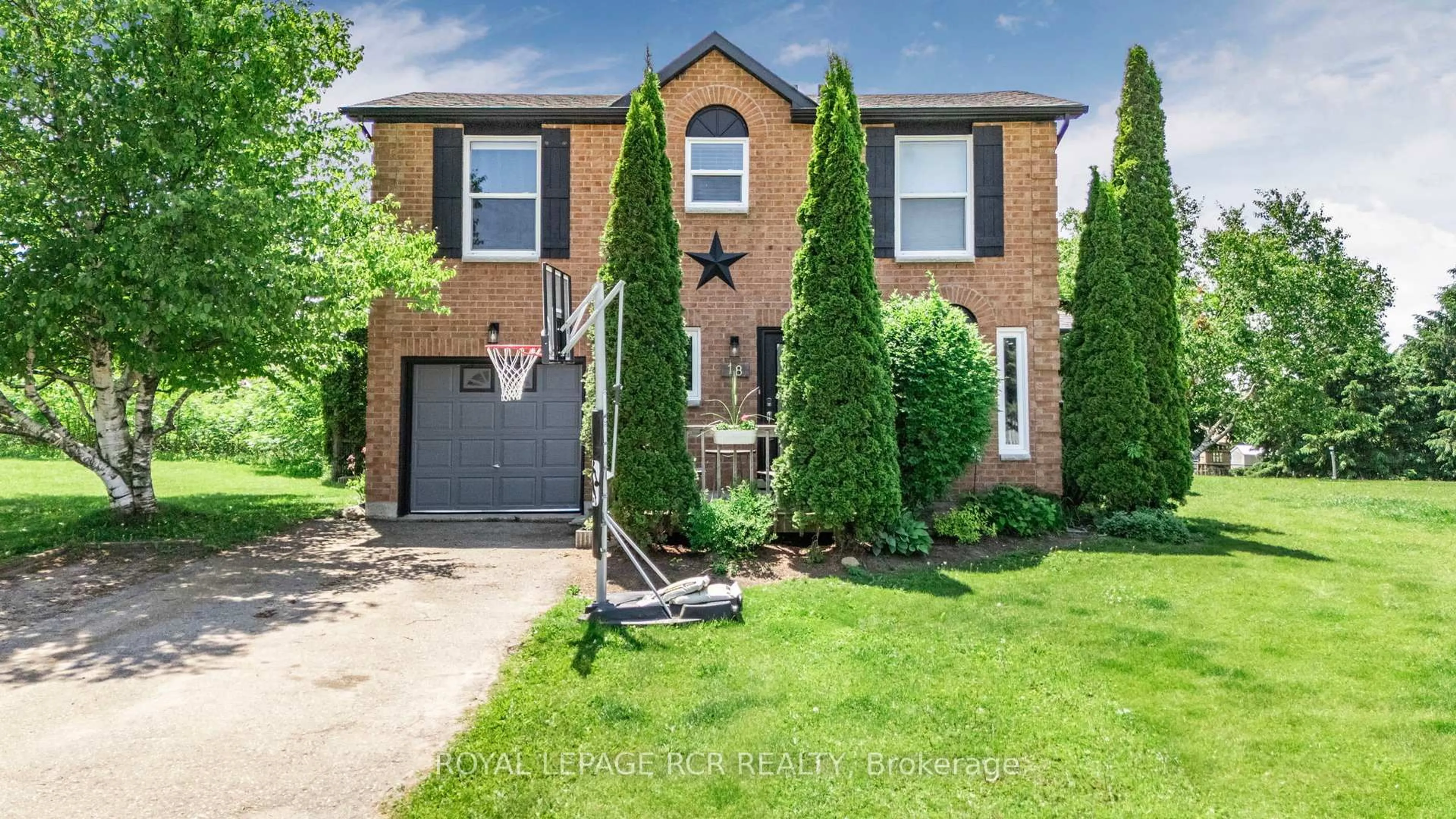 Home with brick exterior material, street for 18 Peter St, Amaranth Ontario L9W 5Z8