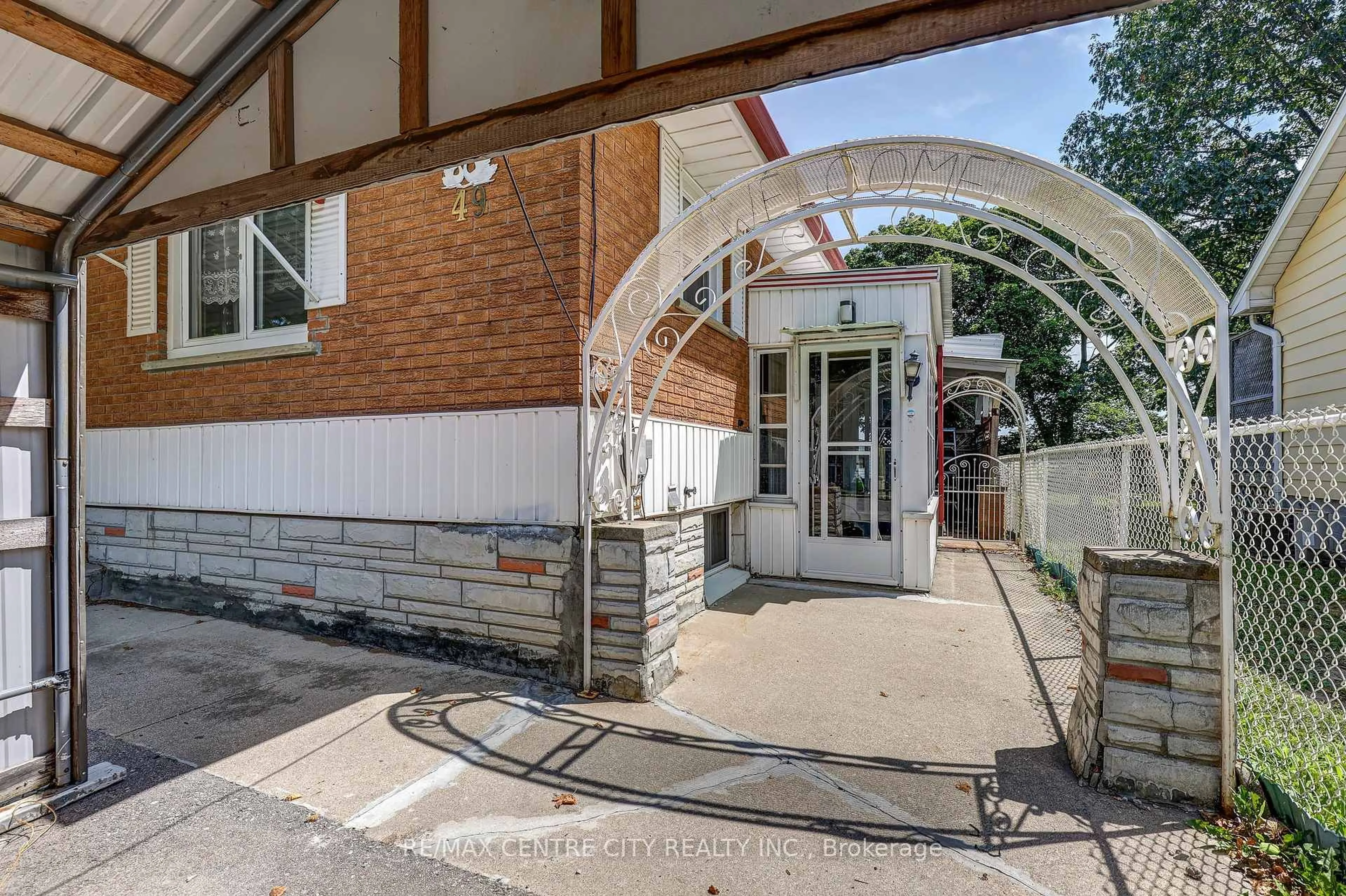 Unknown for 49 Victoria St, Aylmer Ontario N5H 1X5