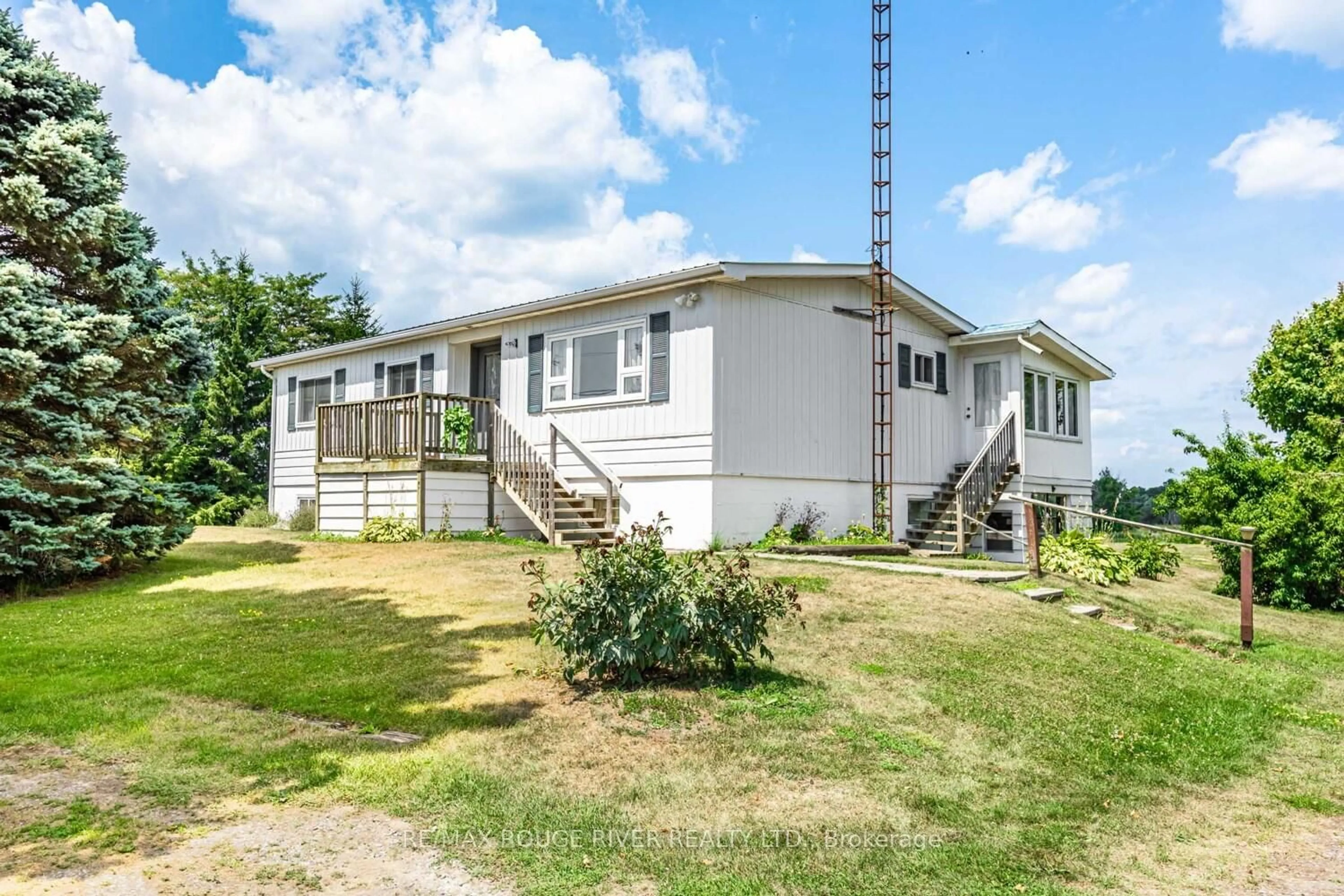 A pic from outside/outdoor area/front of a property/back of a property/a pic from drone, unknown for 7622 Telephone Rd, Hamilton Township Ontario K9A 0R2