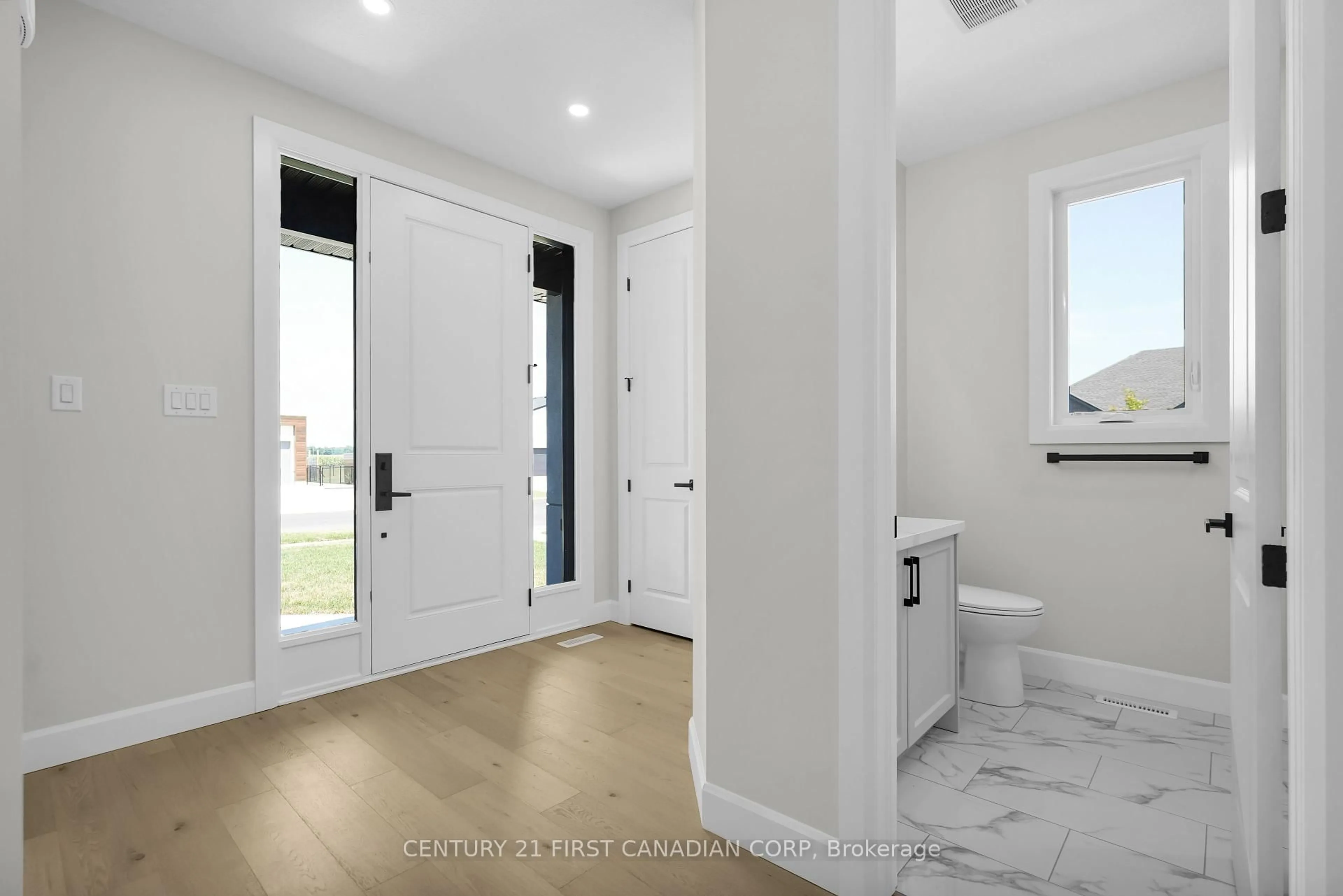 Indoor entryway for 303 Nancy St, Dutton/Dunwich Ontario N0L 1J0