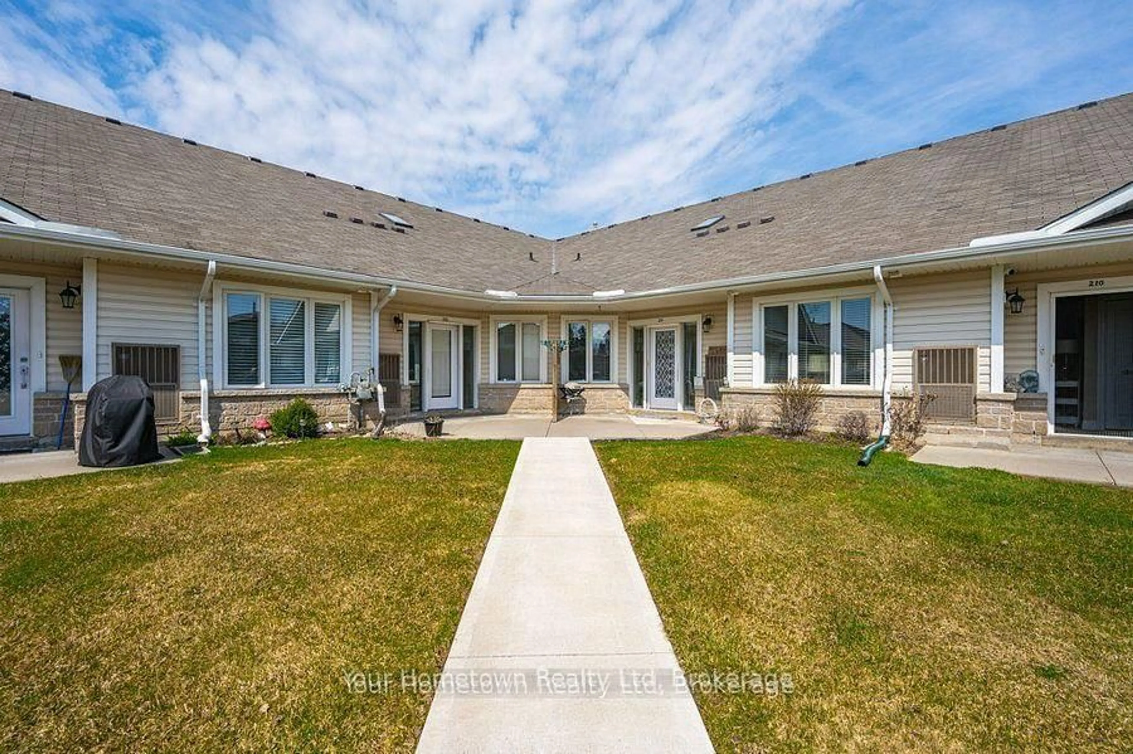Unknown for 760 Woodhill Dr #212, Centre Wellington Ontario N1M 3W5