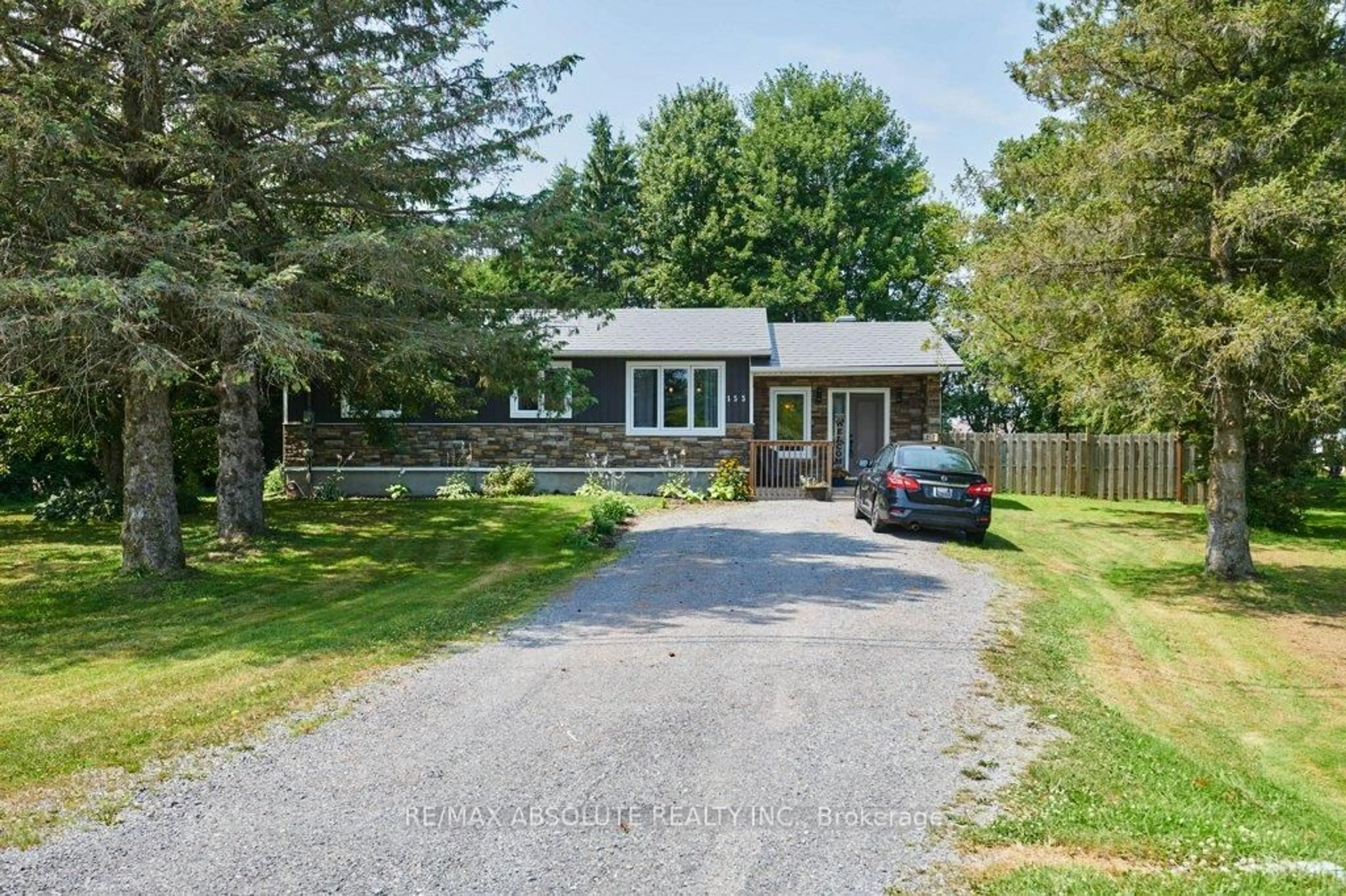 A pic from outside/outdoor area/front of a property/back of a property/a pic from drone, street for 153 Laurier St, Casselman Ontario K0A 1M0