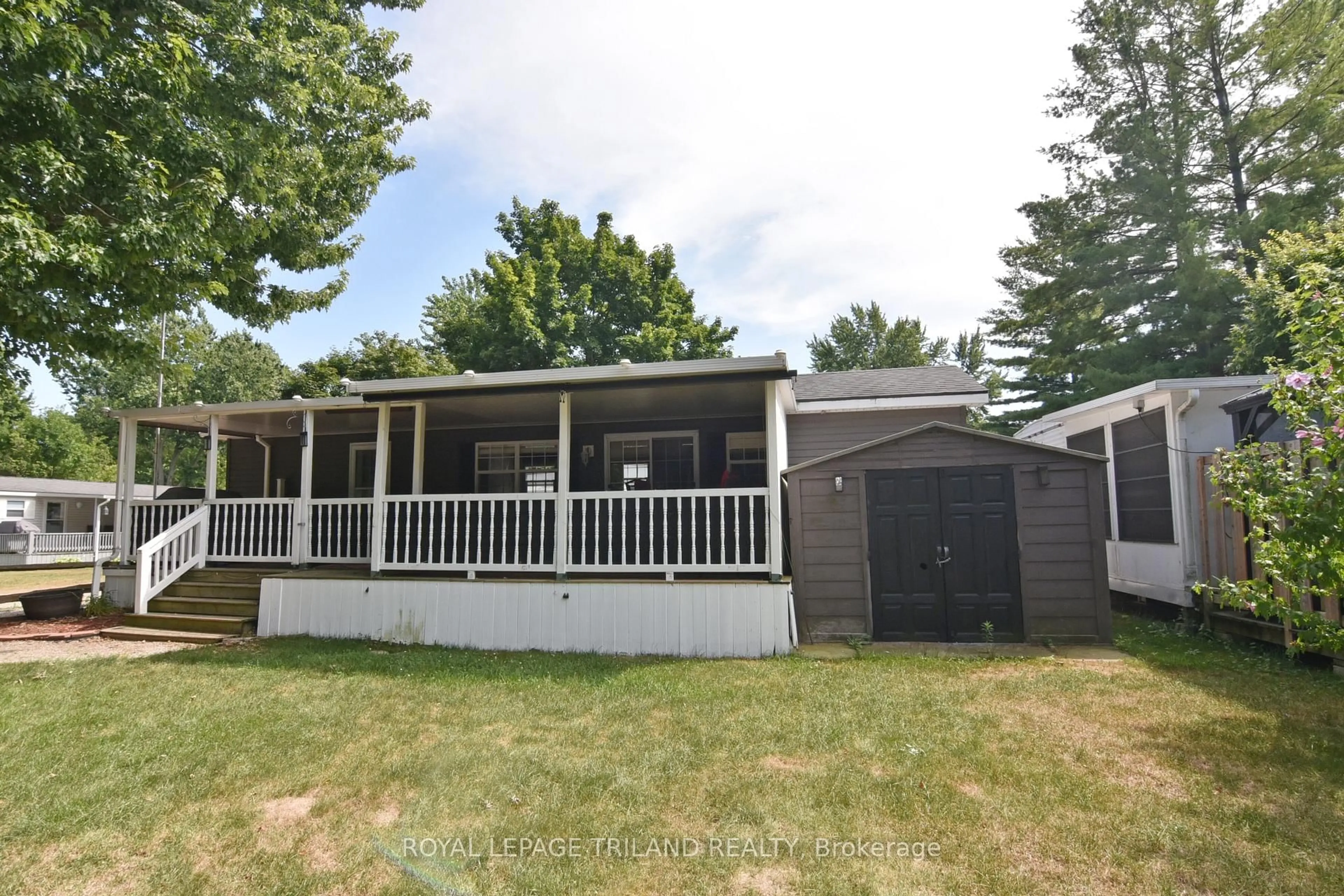 Home with vinyl exterior material, unknown for 9338 West Ipperwash Rd #G34, Lambton Shores Ontario N0N 1J0