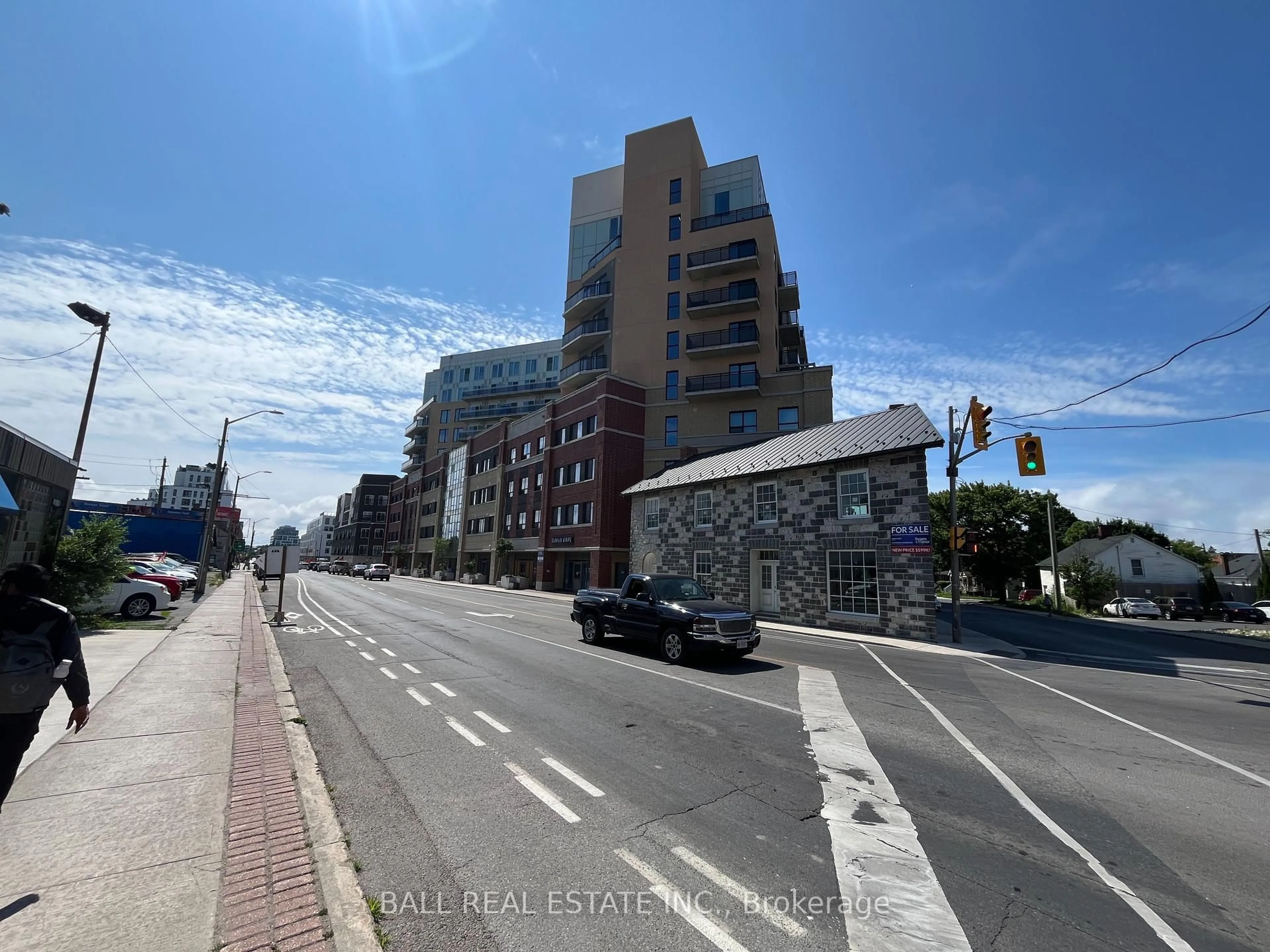 Blurry image for 652 Princess St #320, Kingston Ontario K7L 3Z9