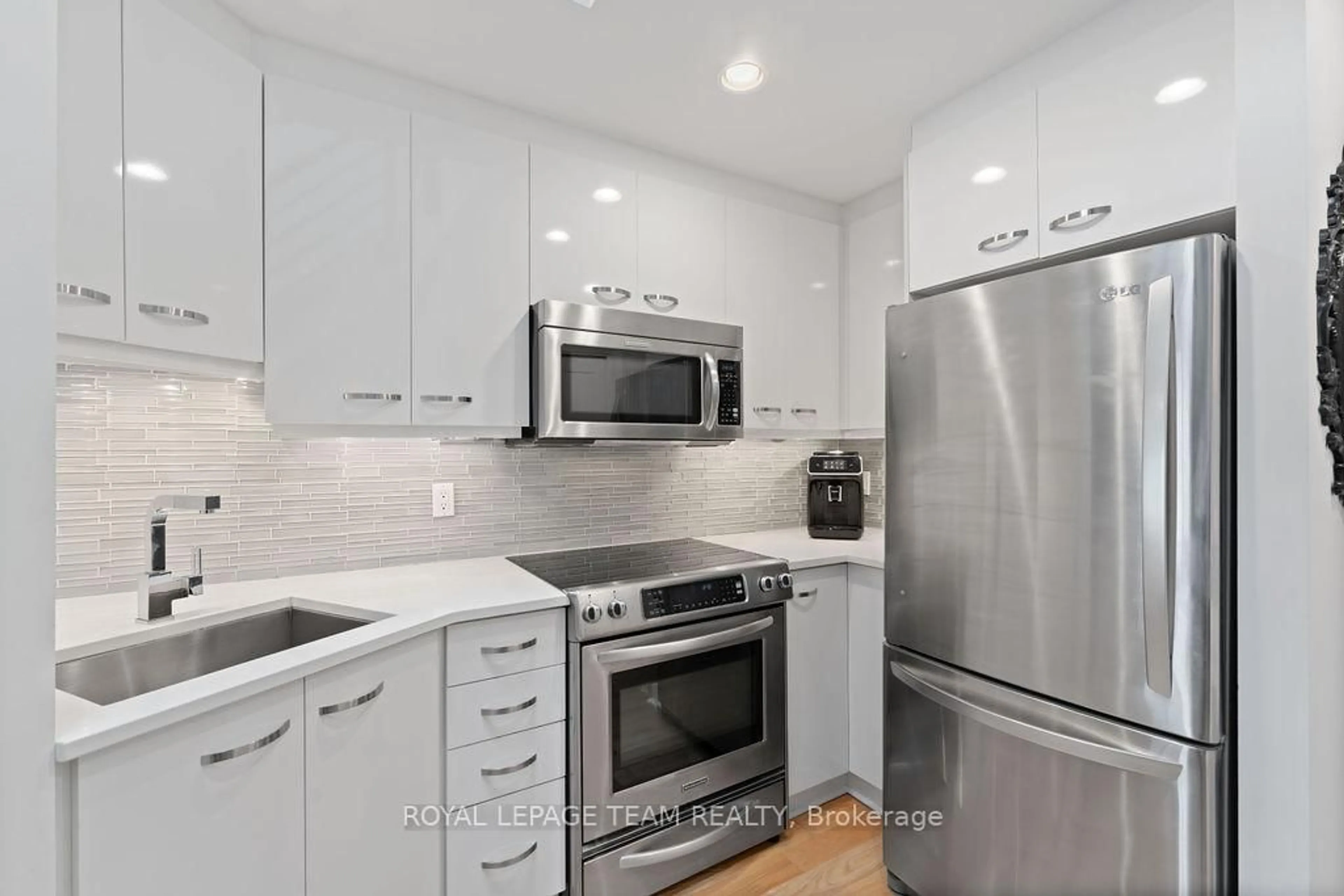 Standard kitchen, unknown for 202 St Patrick St #26, Ottawa Ontario K1N 5K3