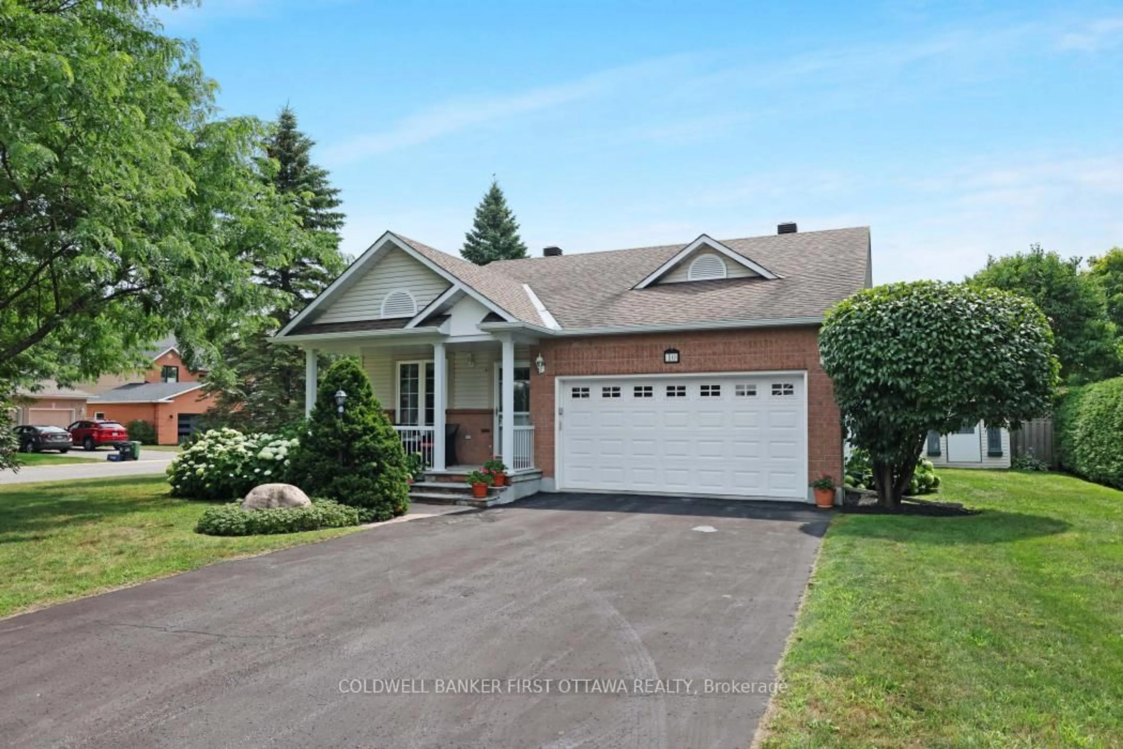 Home with brick exterior material, street for 10 Ladybirds Cres, Stittsville Ontario K2S 1Z6