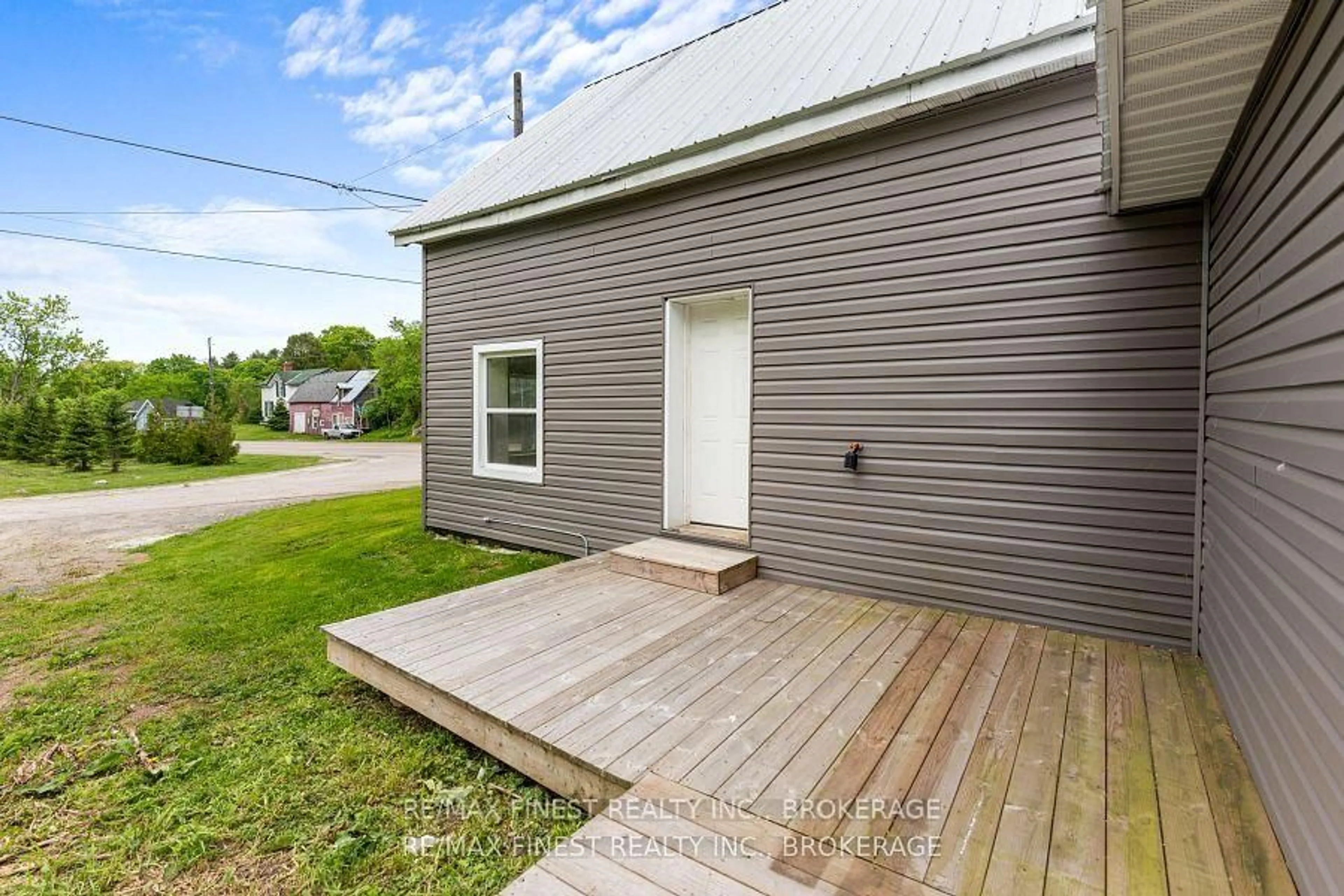 Unknown for 3 Mary St, Rideau Lakes Ontario K7S 3G7