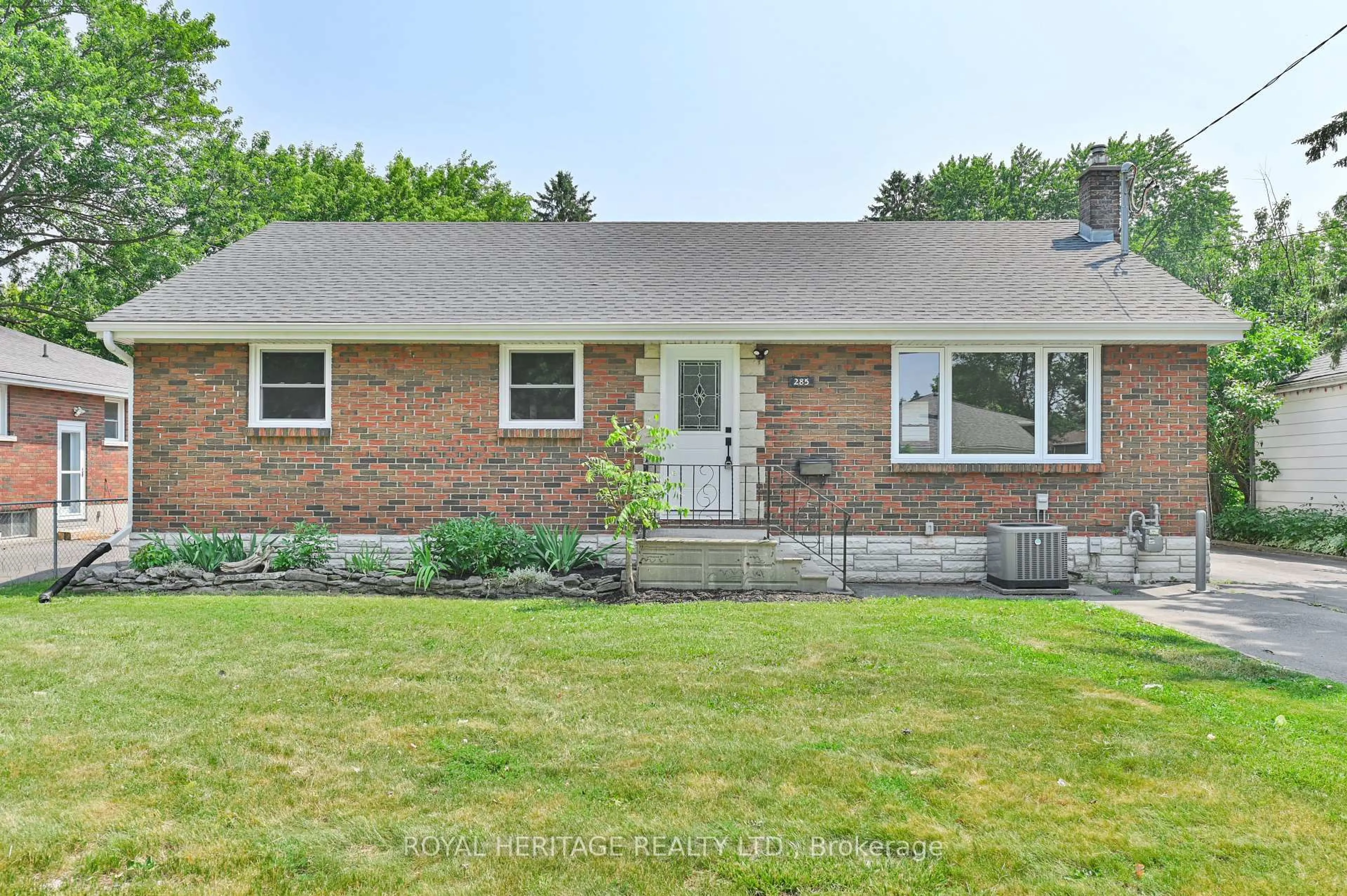 Home with brick exterior material, street for 285 Herchimer Ave, Belleville Ontario K8N 4Y9