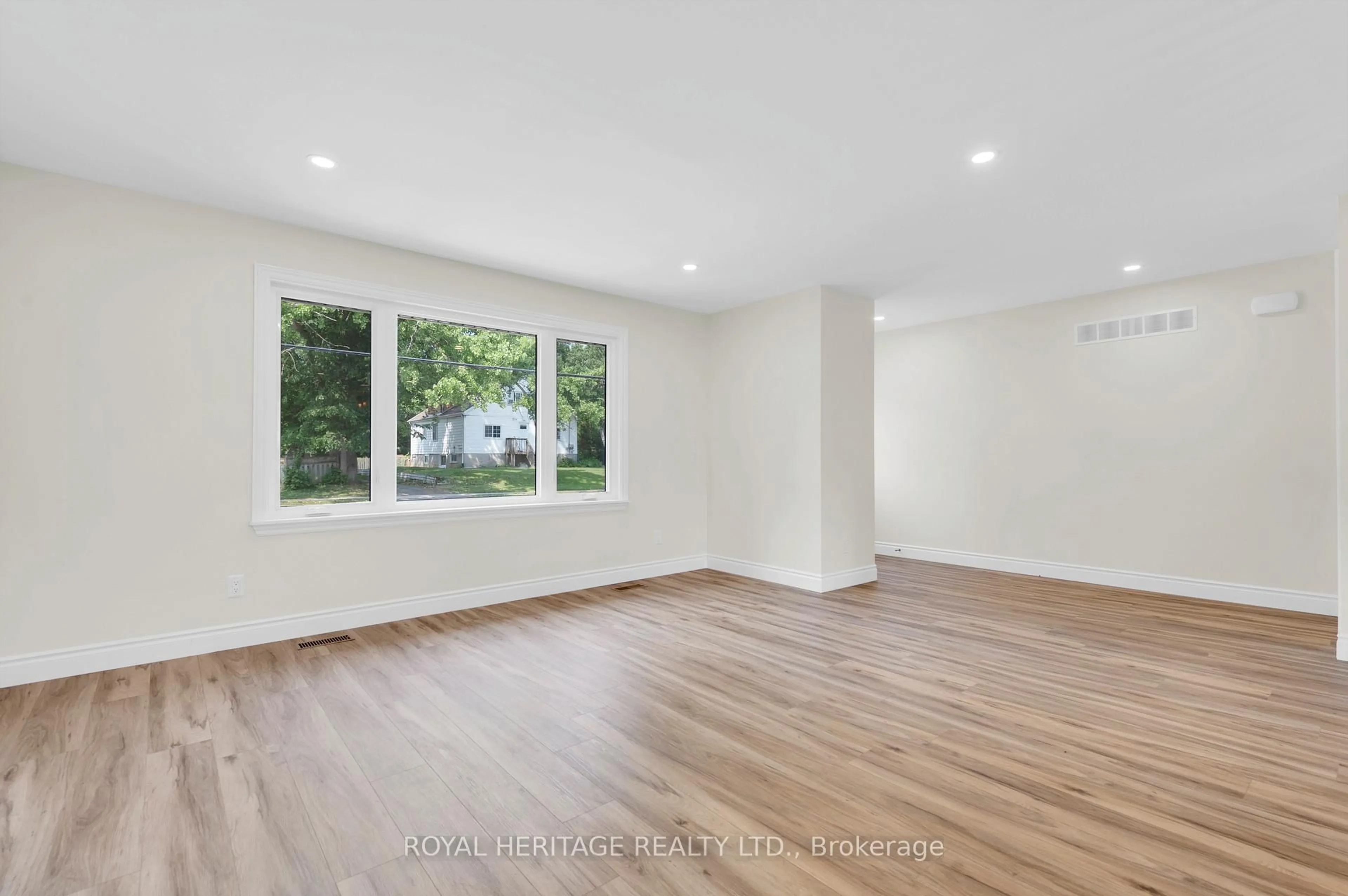 A pic of a room for 285 Herchimer Ave, Belleville Ontario K8N 4Y9