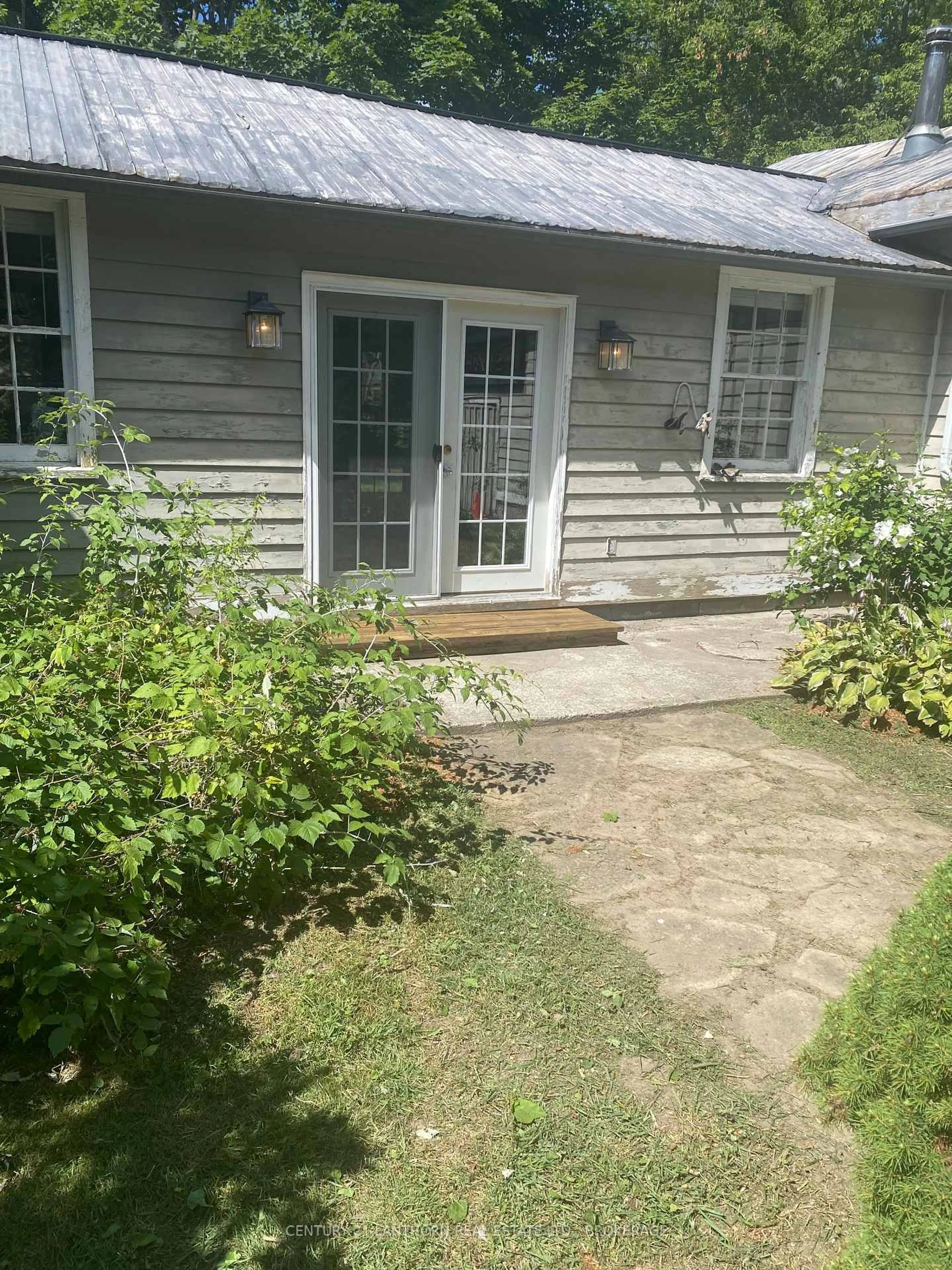 Patio, street for 6419 County Road 2 Rd, Bissett Creek Ontario K0H 2H0