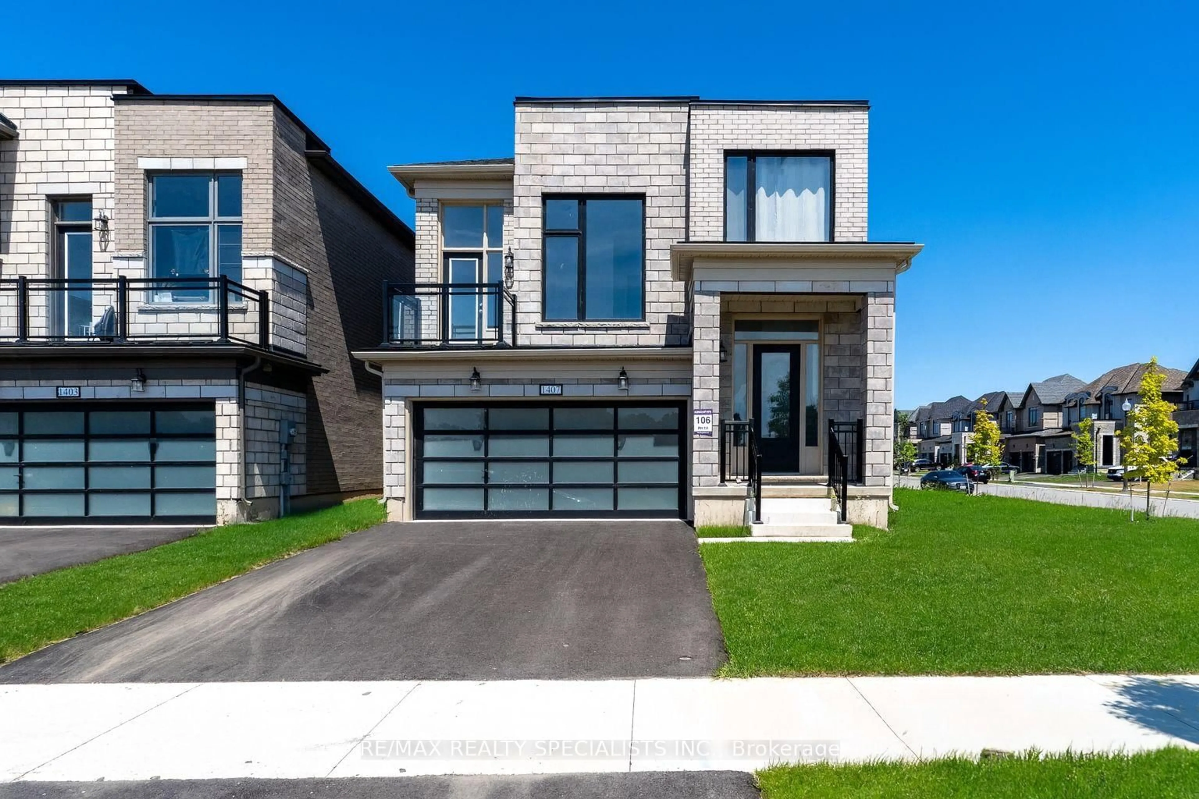 Home with brick exterior material, street for 1407 Upper Thames Dr, Woodstock Ontario N4T 0N9