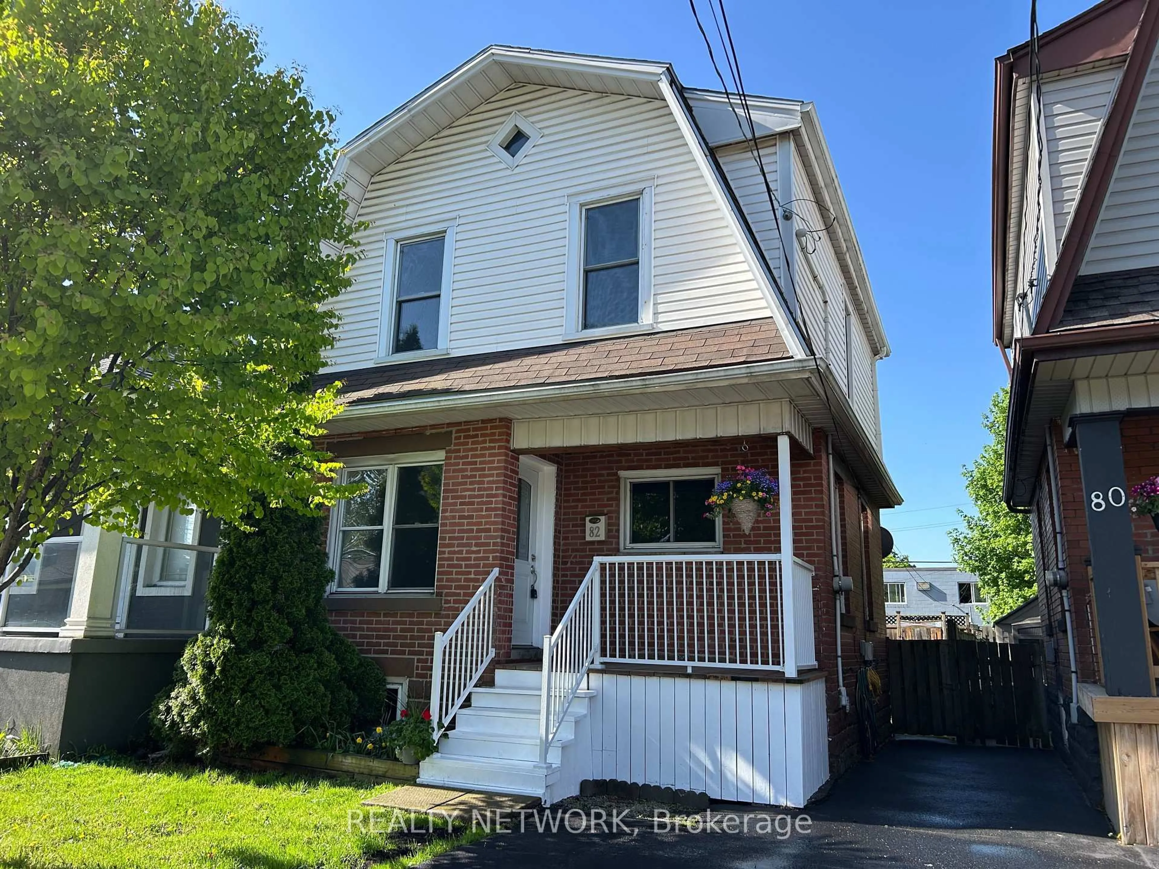 Home with vinyl exterior material, street for 82 Alpine Ave, Hamilton Ontario L9A 1A6