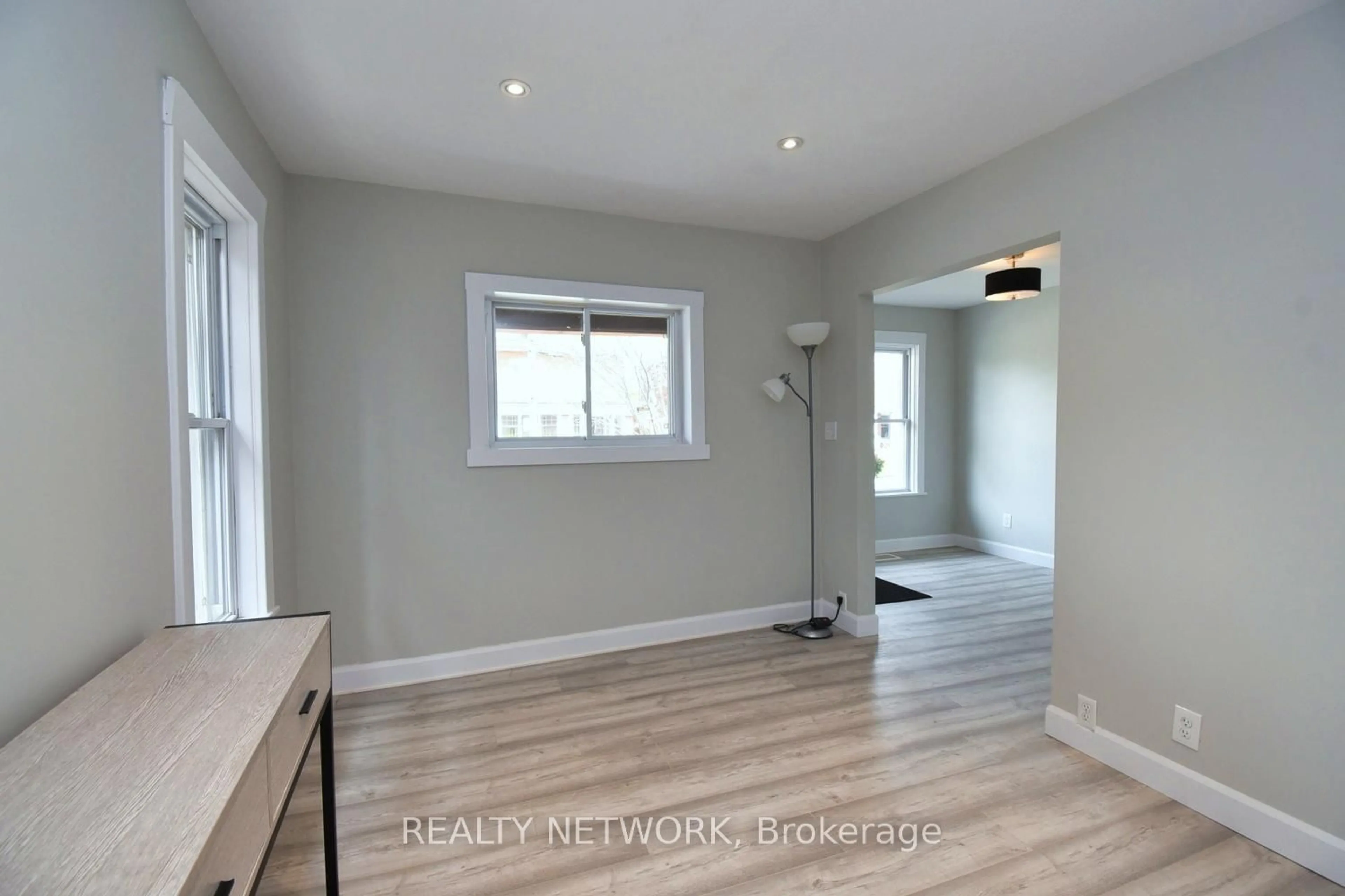 A pic of a room for 82 Alpine Ave, Hamilton Ontario L9A 1A6