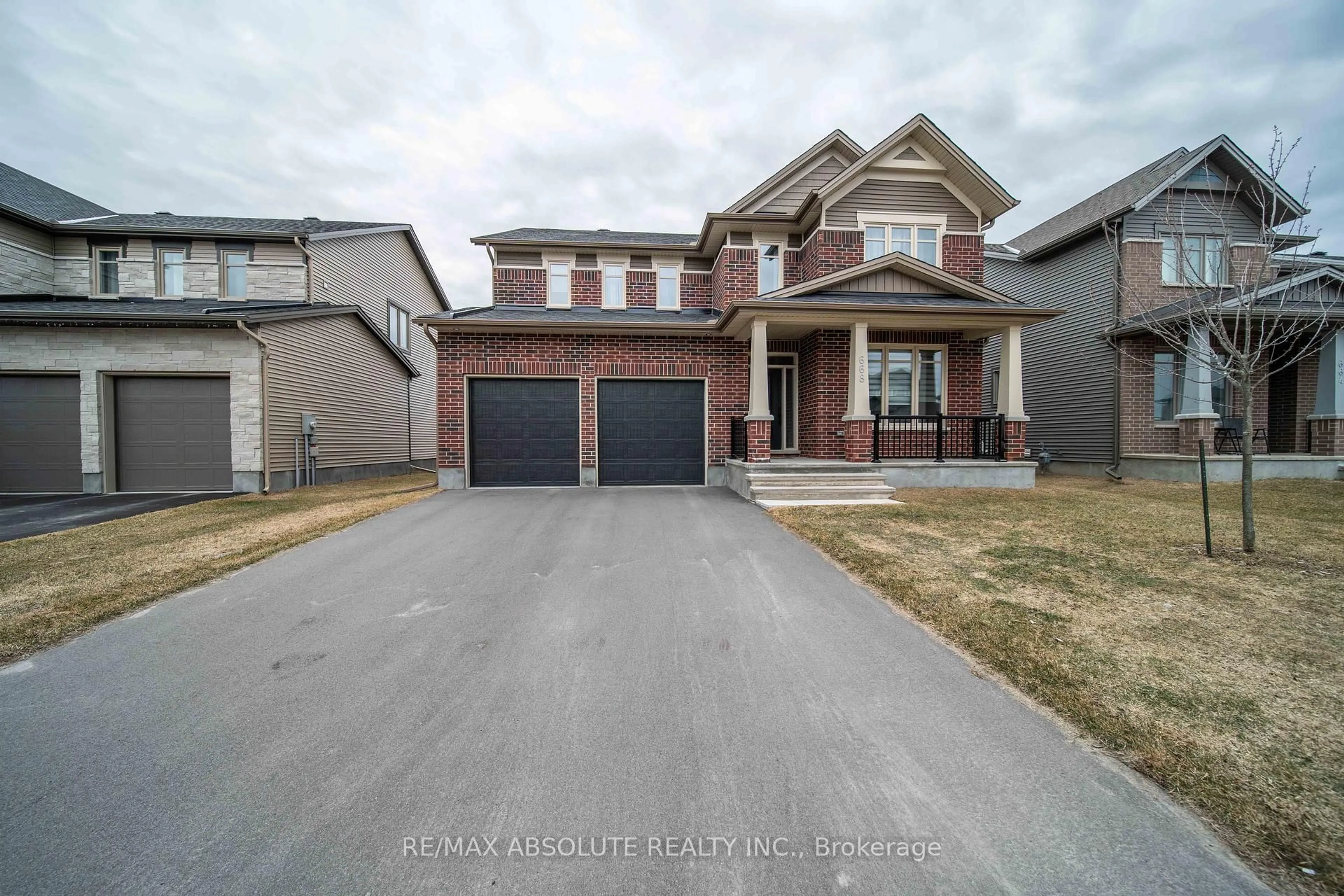 Home with brick exterior material, street for 668 Parkview Terr, Russell Ontario K4R 0C7