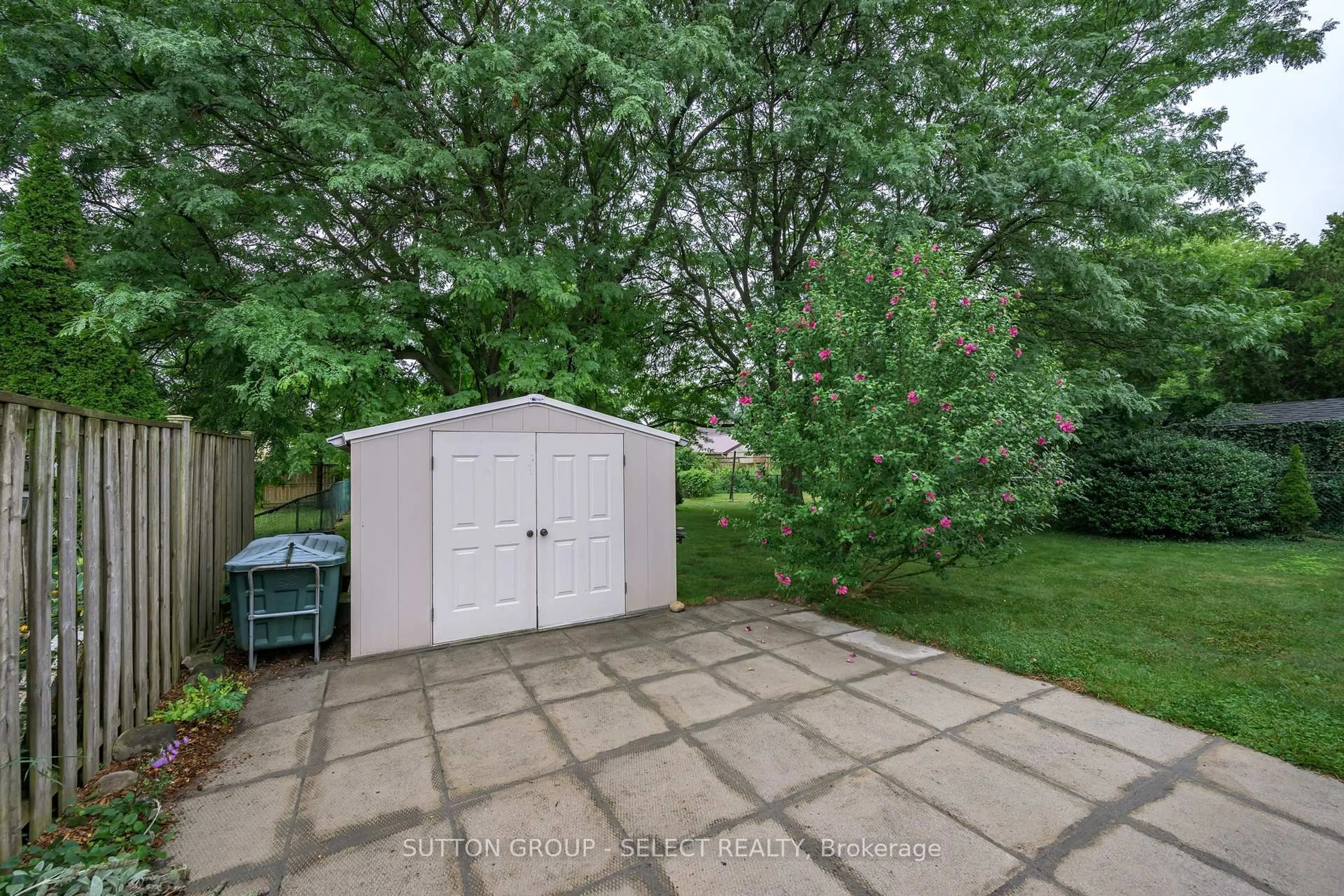 Unknown for 1515 Mardell Pl, London East Ontario N5V 1X1