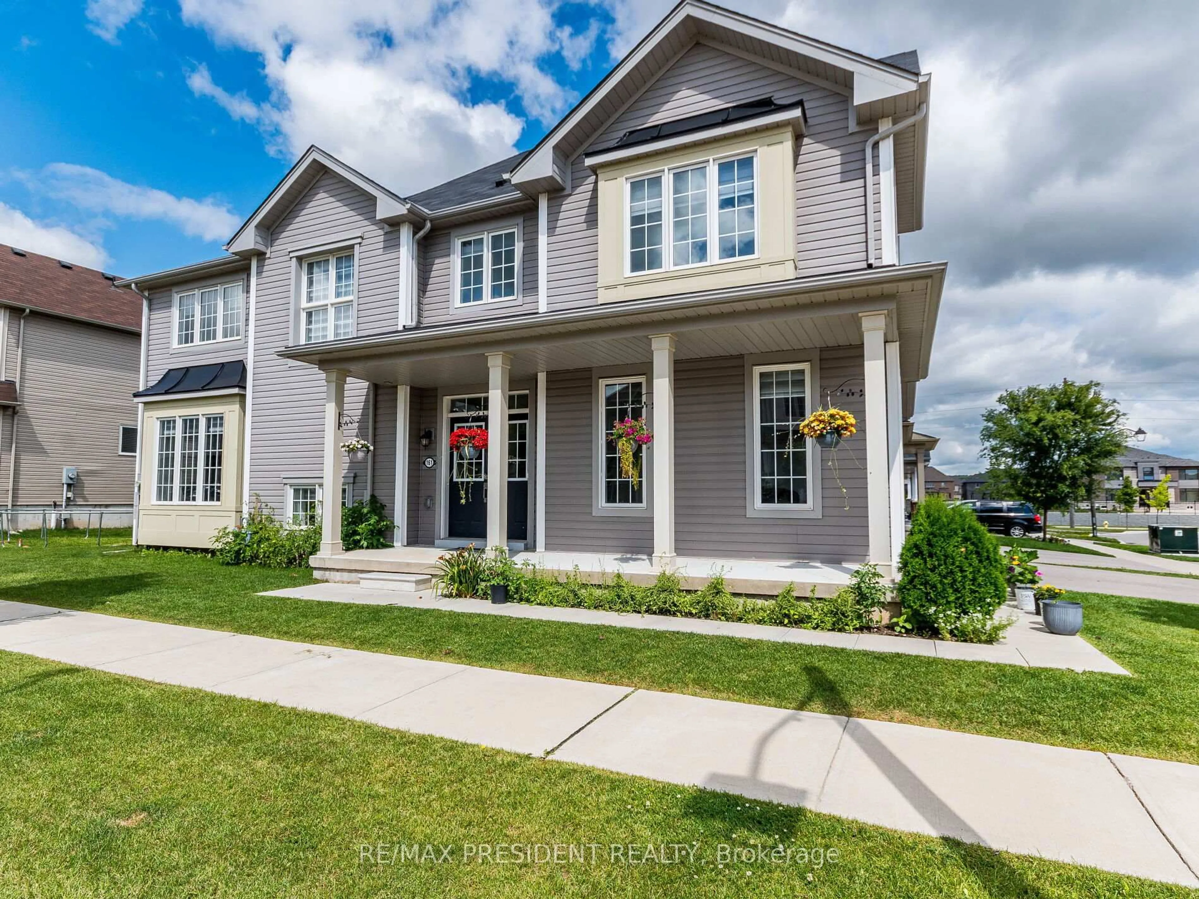 Home with brick exterior material, street for 161 Munro Circ, Brantford Ontario N3T 0R3