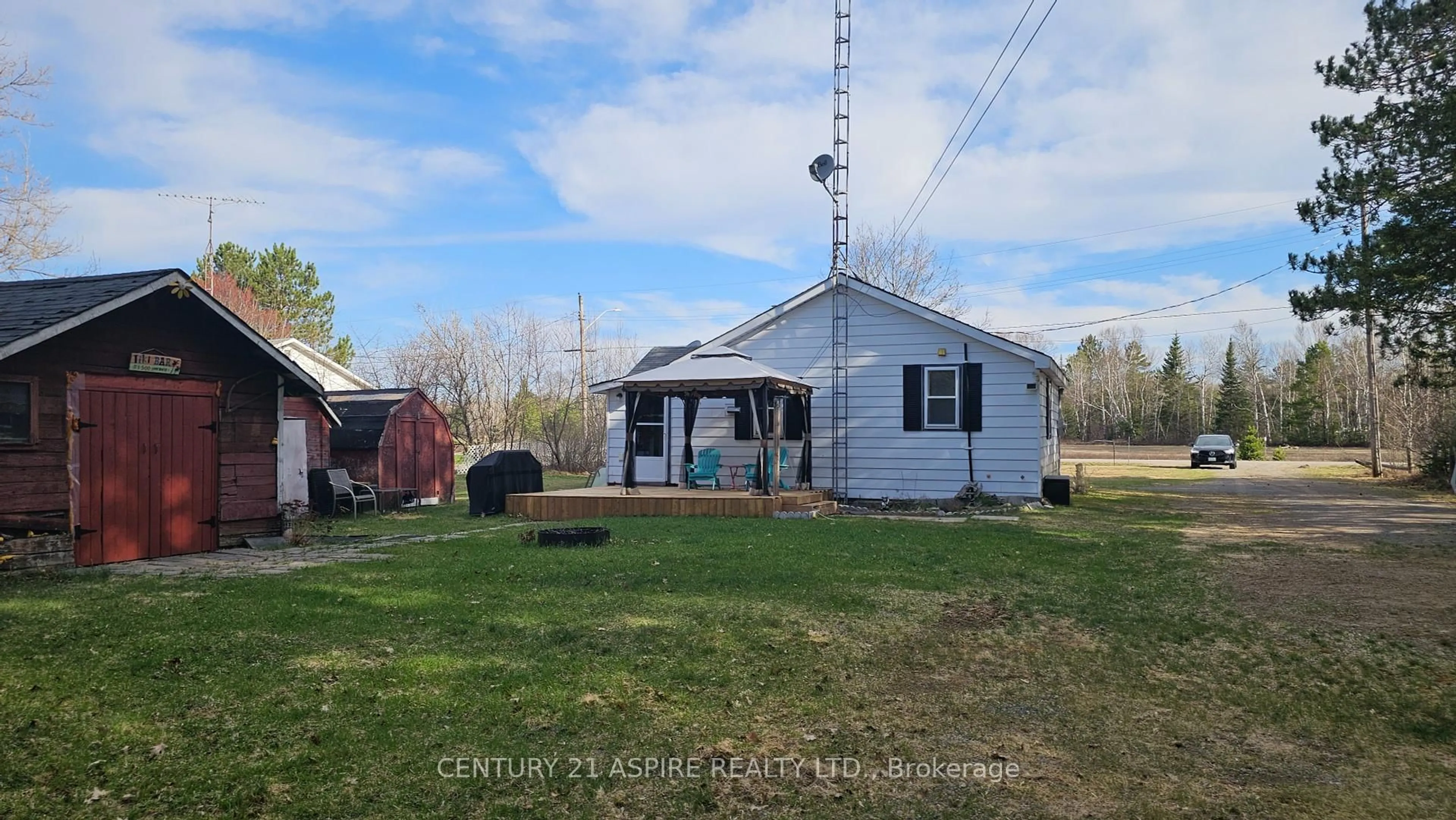 A pic from outside/outdoor area/front of a property/back of a property/a pic from drone, building for 51 Major Lake Rd, South Algonquin Ontario K0J 2C0