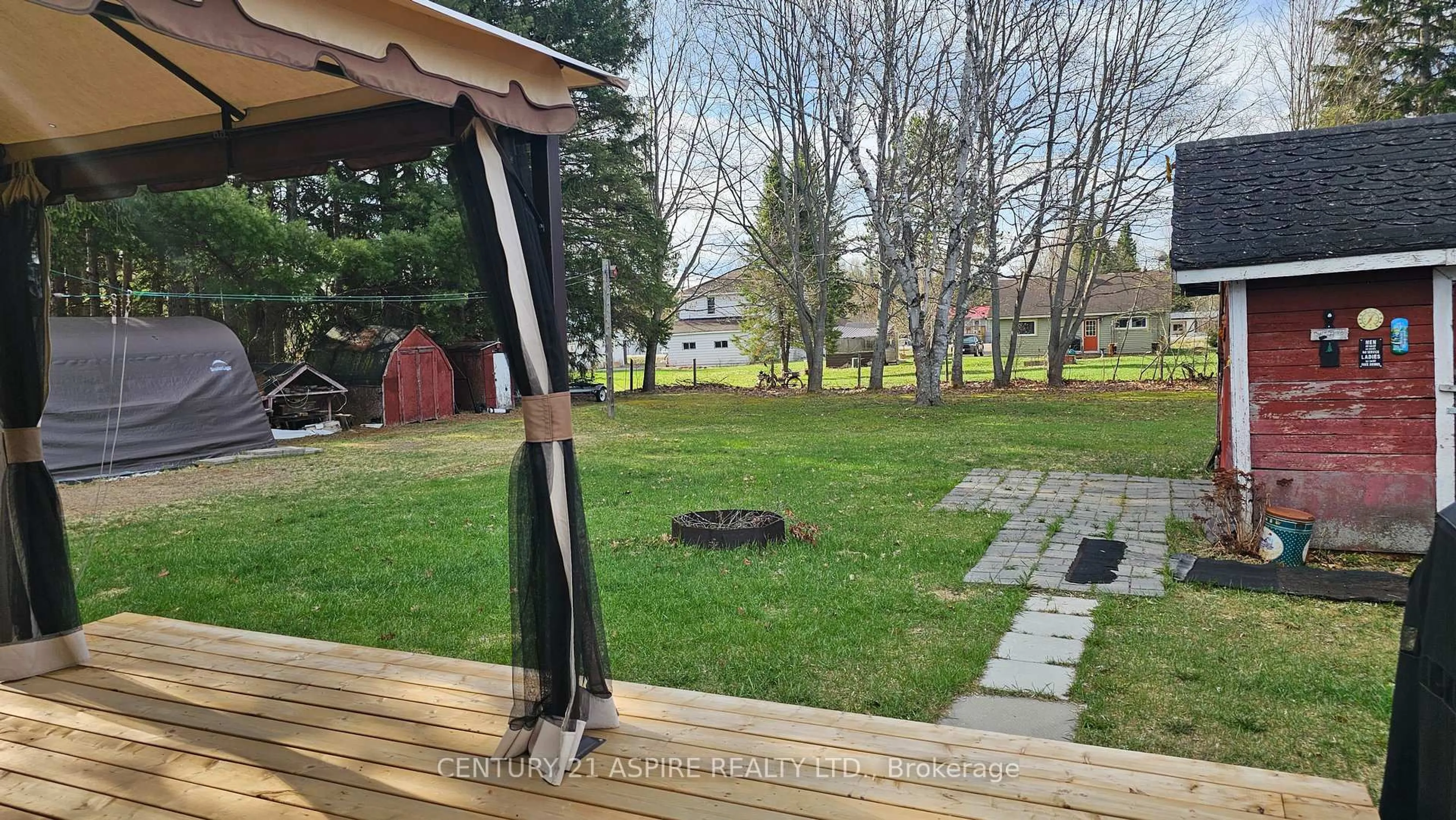 Patio, unknown for 51 Major Lake Rd, South Algonquin Ontario K0J 2C0