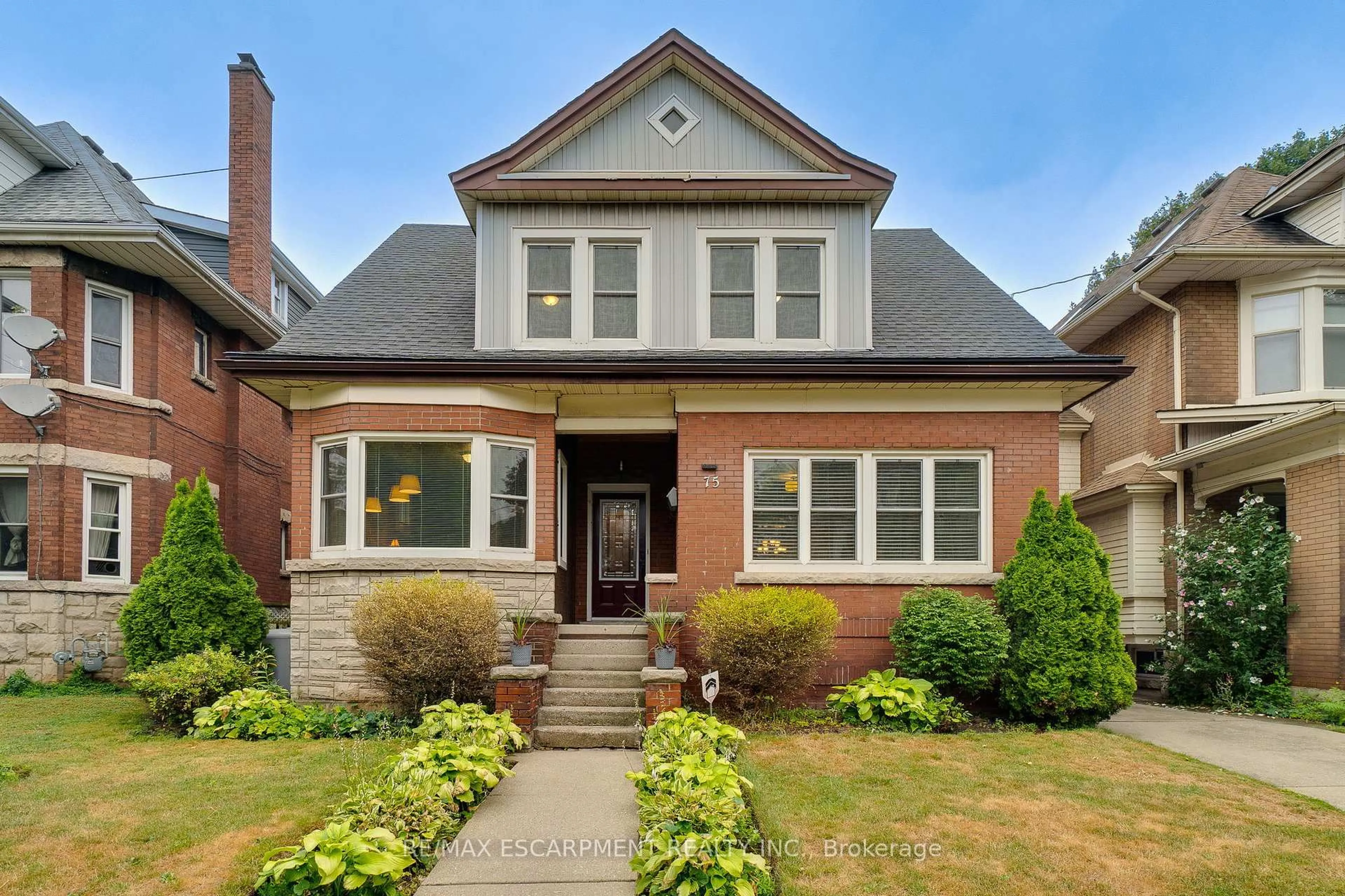 Home with brick exterior material, street for 75 MELROSE Ave, Hamilton Ontario L8M 2Y7