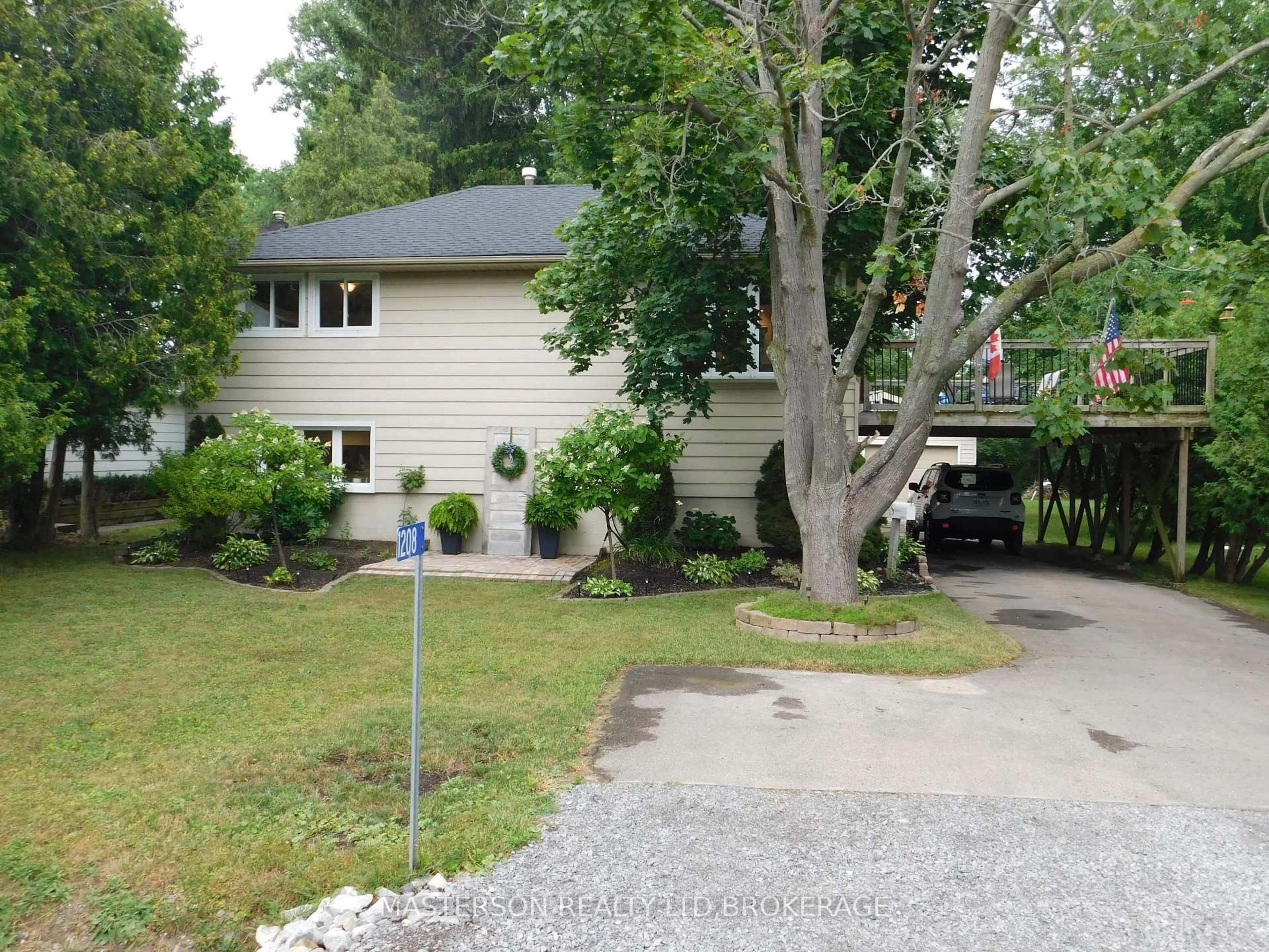 Unknown for 1208 BENNER Ave, Fort Erie Ontario L2A 4N7