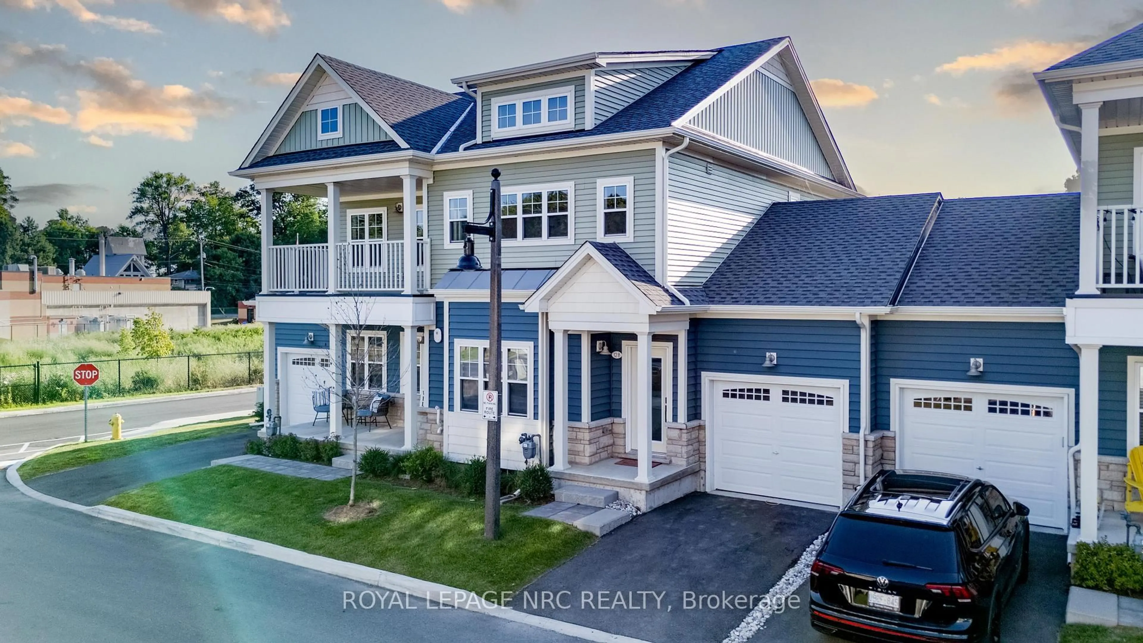 Home with vinyl exterior material, street for 12 SHORES Lane #B, Fort Erie Ontario L0S 1B0