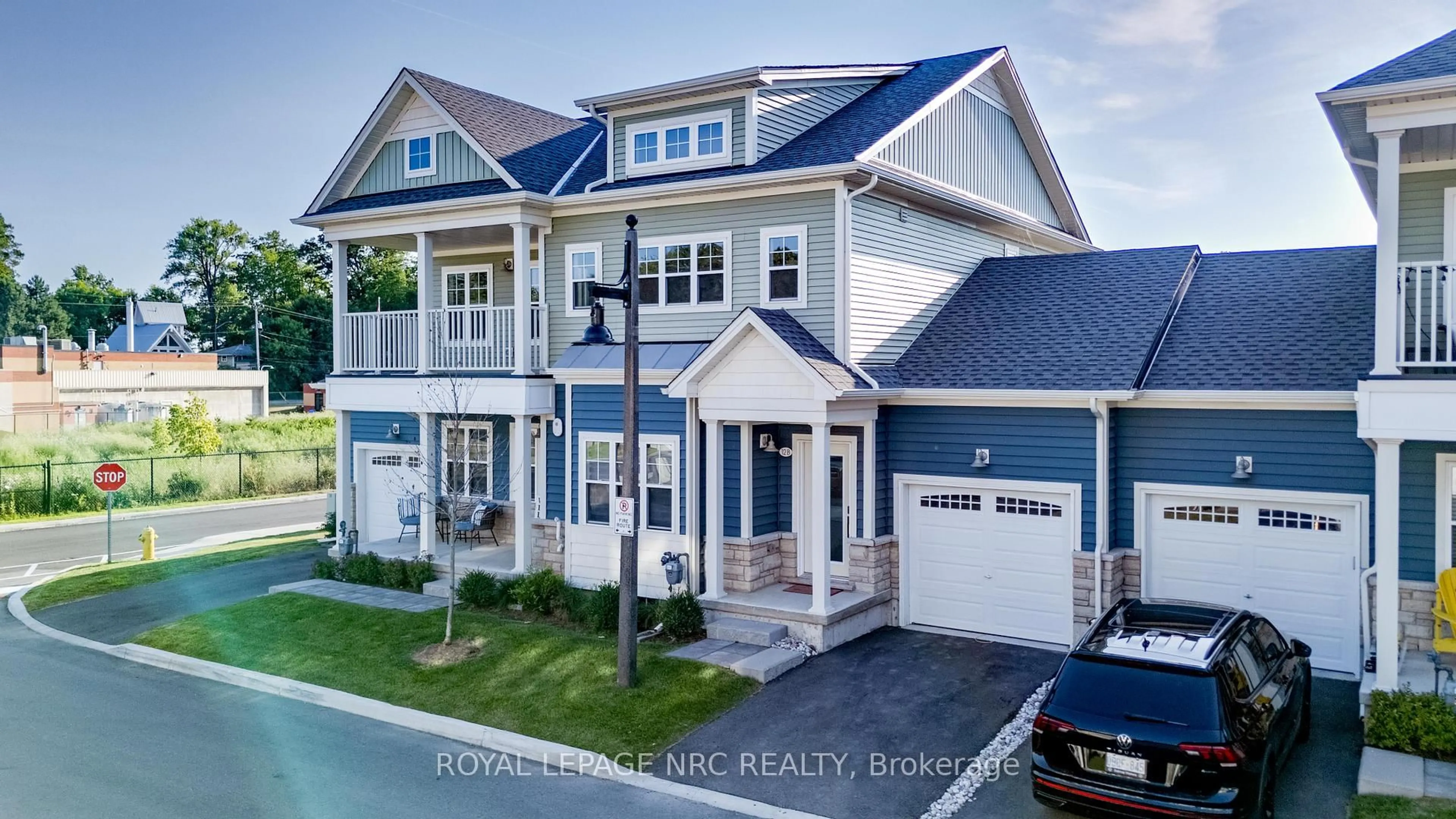 Home with vinyl exterior material, street for 12 SHORES Lane #B, Fort Erie Ontario L0S 1B0