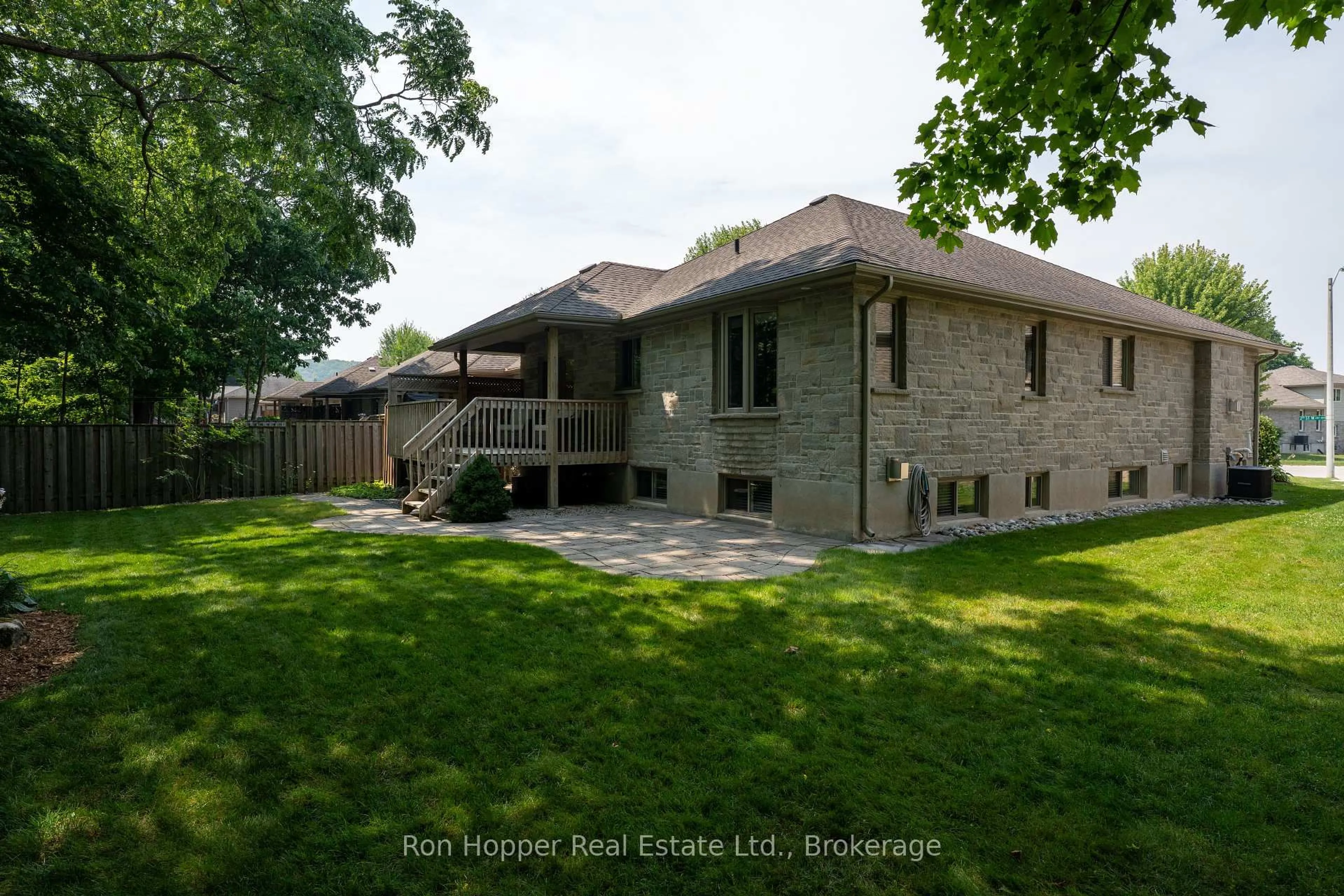 A pic from outside/outdoor area/front of a property/back of a property/a pic from drone, street for 217 2nd St, Owen Sound Ontario N4K 0A6