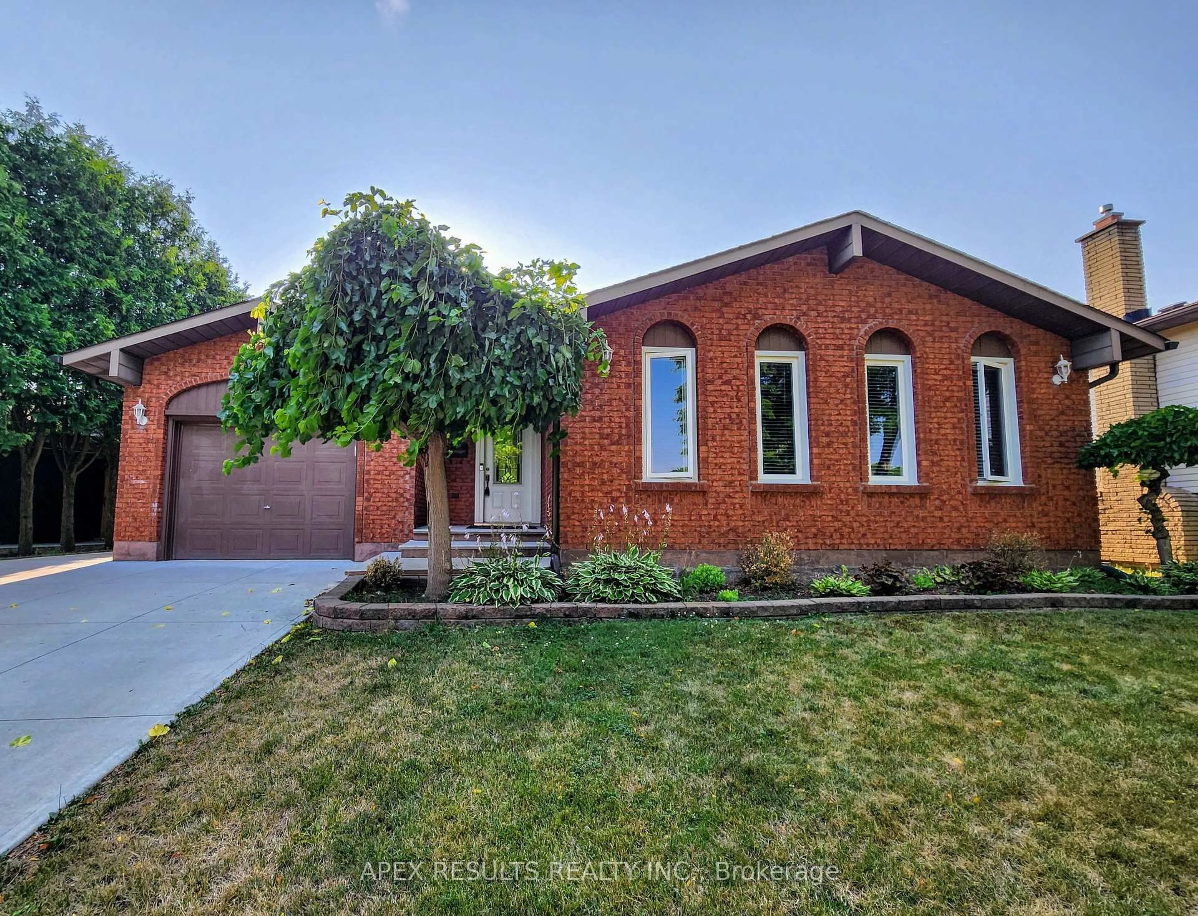 Home with brick exterior material, street for 229 Athenia Dr, Hamilton Ontario L8J 1T6